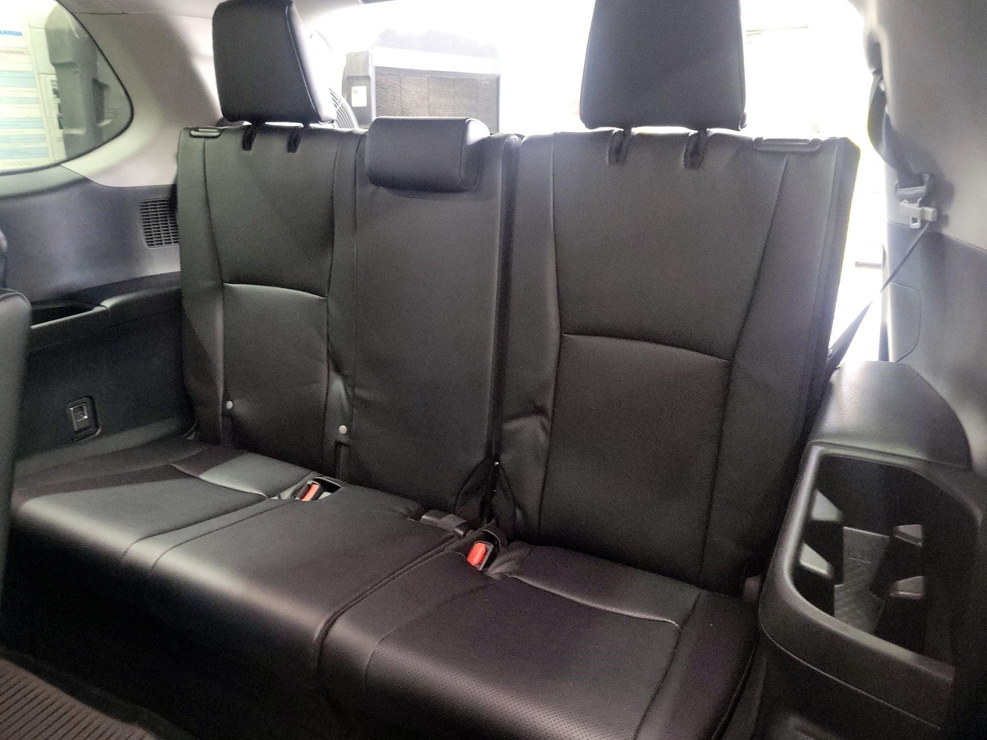 Thumbnail: 2025 Toyota Highlander - 18