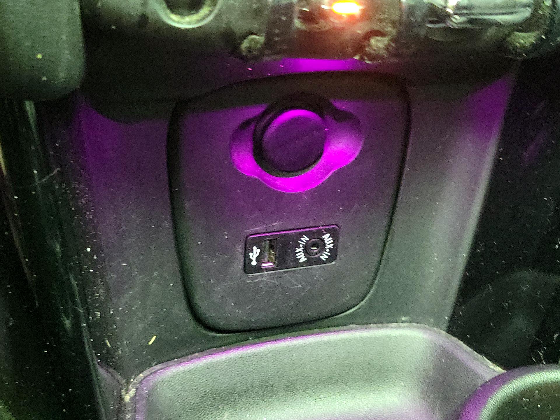 Thumbnail: 2016 MINI Cooper Hardtop - 18