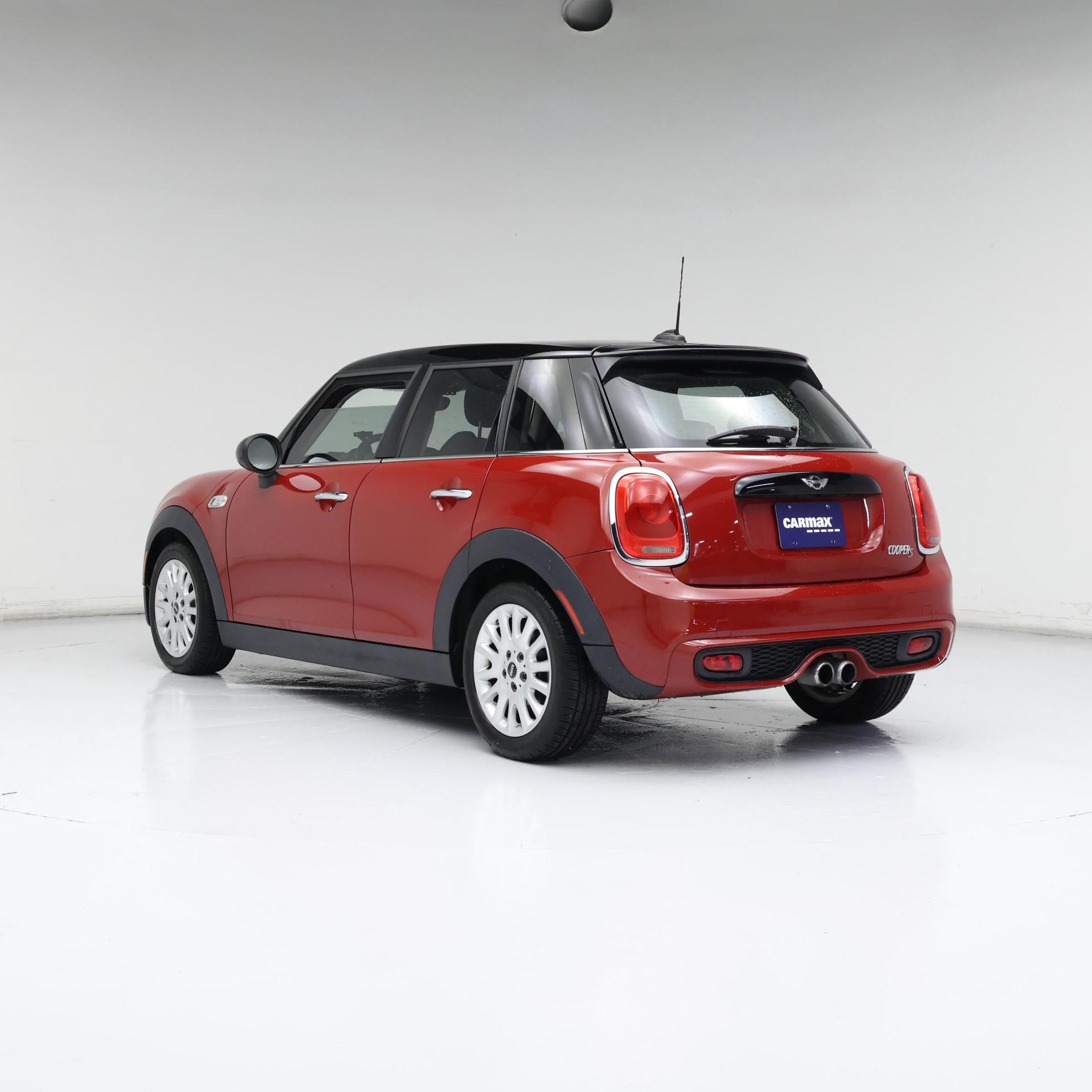 Thumbnail: 2016 MINI Cooper Hardtop - 2