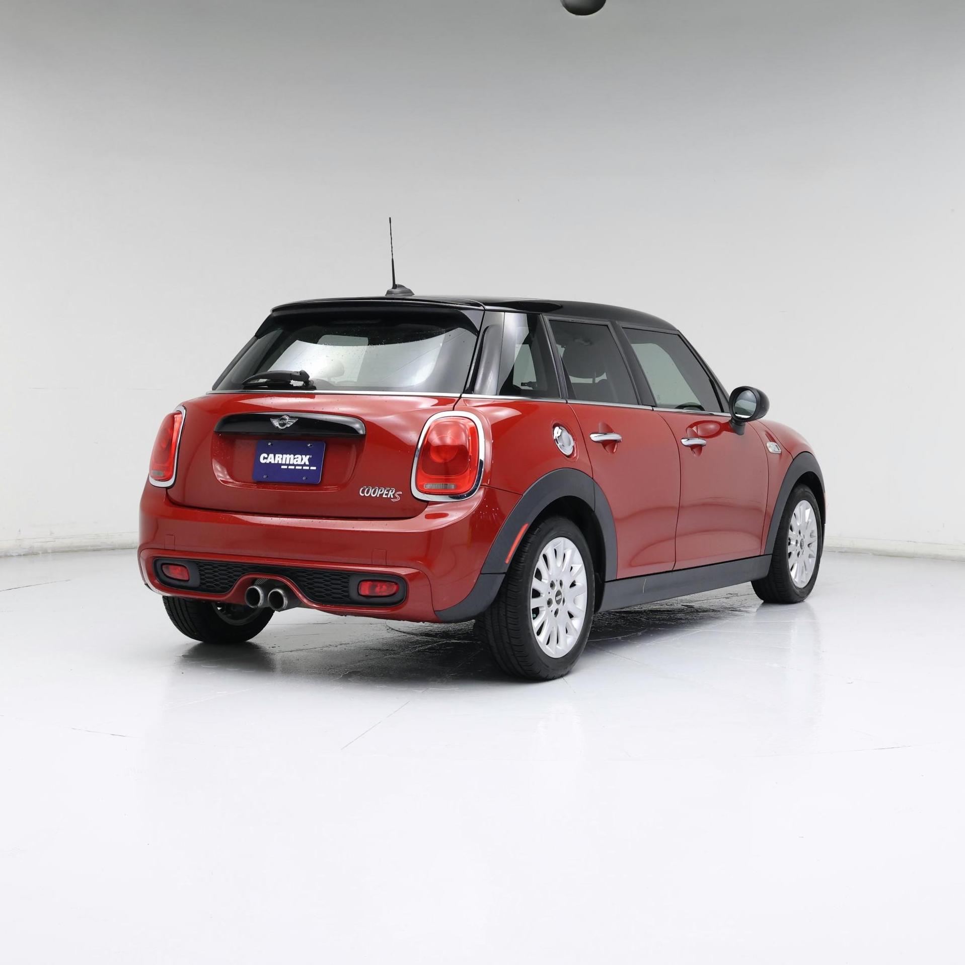 Thumbnail: 2016 MINI Cooper Hardtop - 8