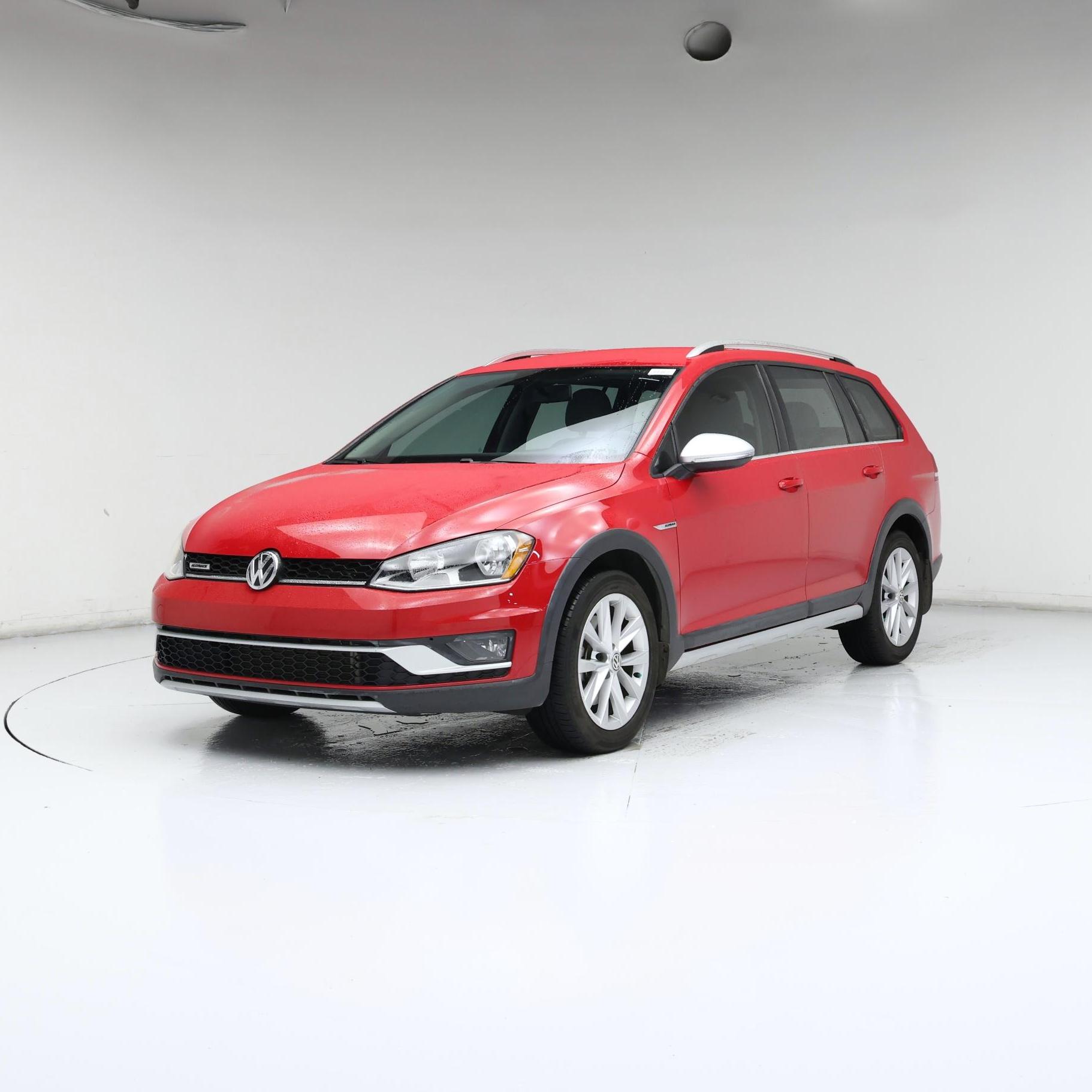 Thumbnail: 2017 Volkswagen Golf - 4