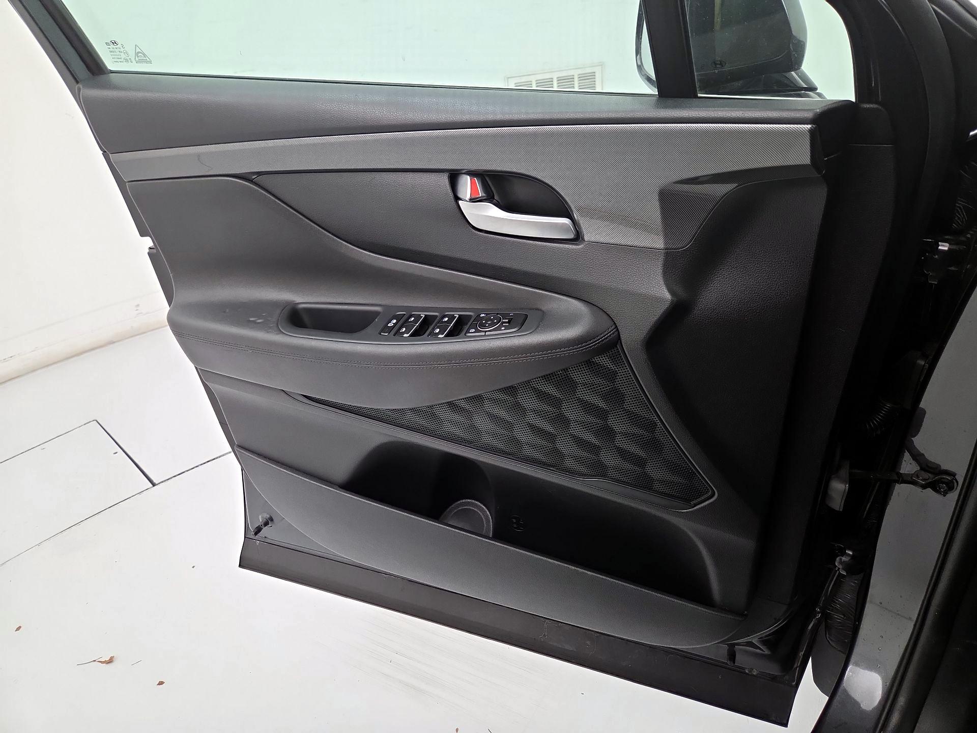 Thumbnail: 2022 Hyundai Santa Fe - 12