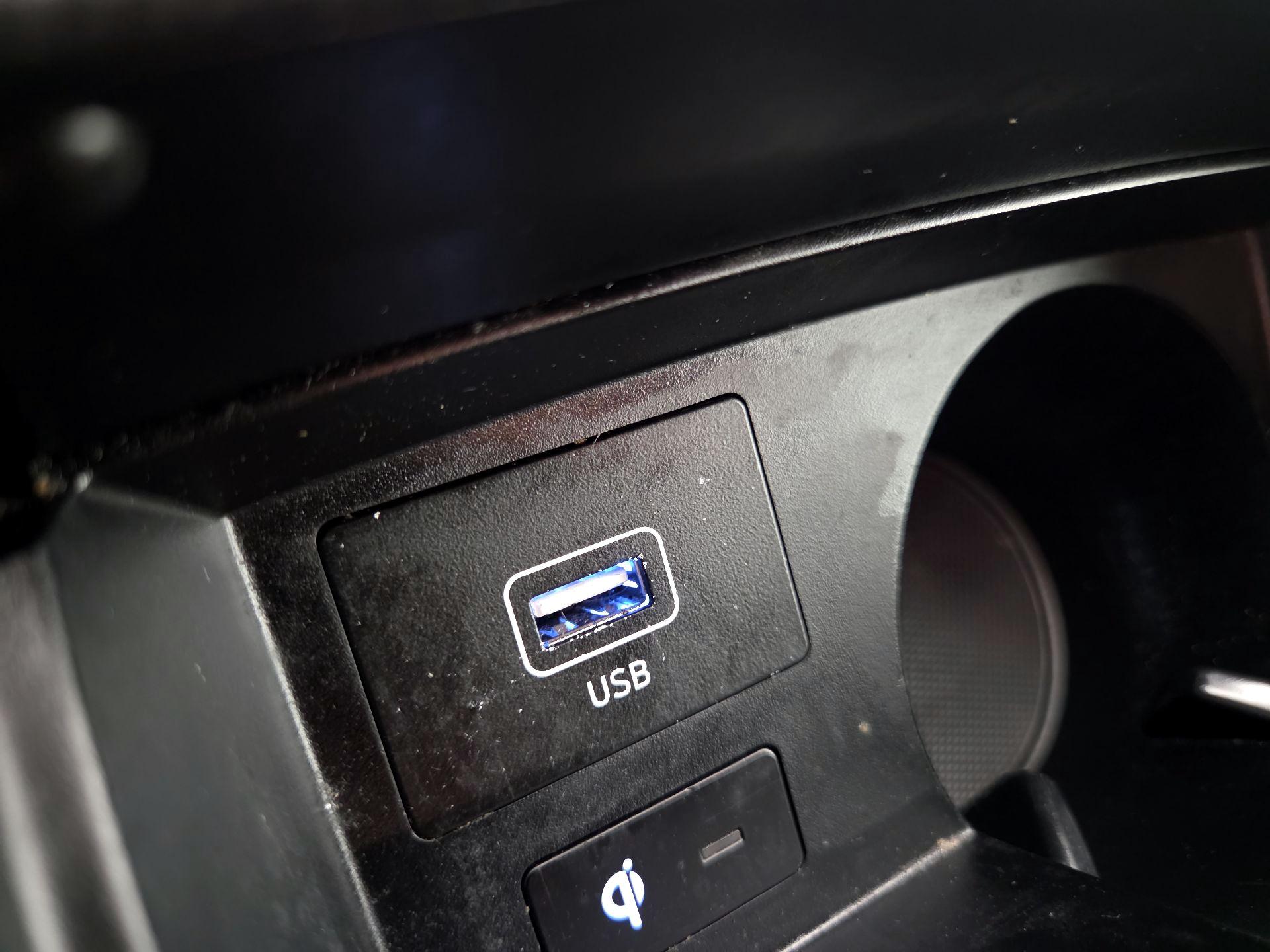 Thumbnail: 2022 Hyundai Santa Fe - 18