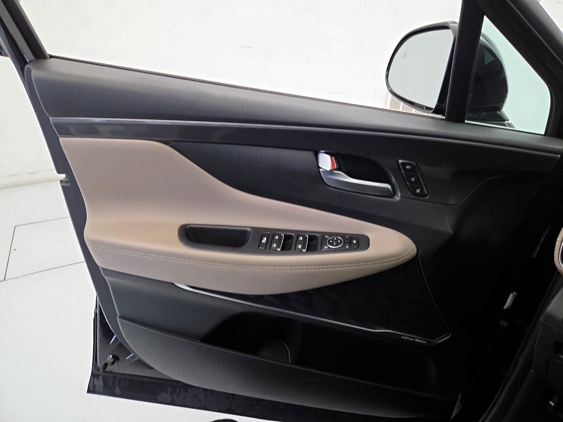 Thumbnail: 2023 Hyundai Santa Fe - 12