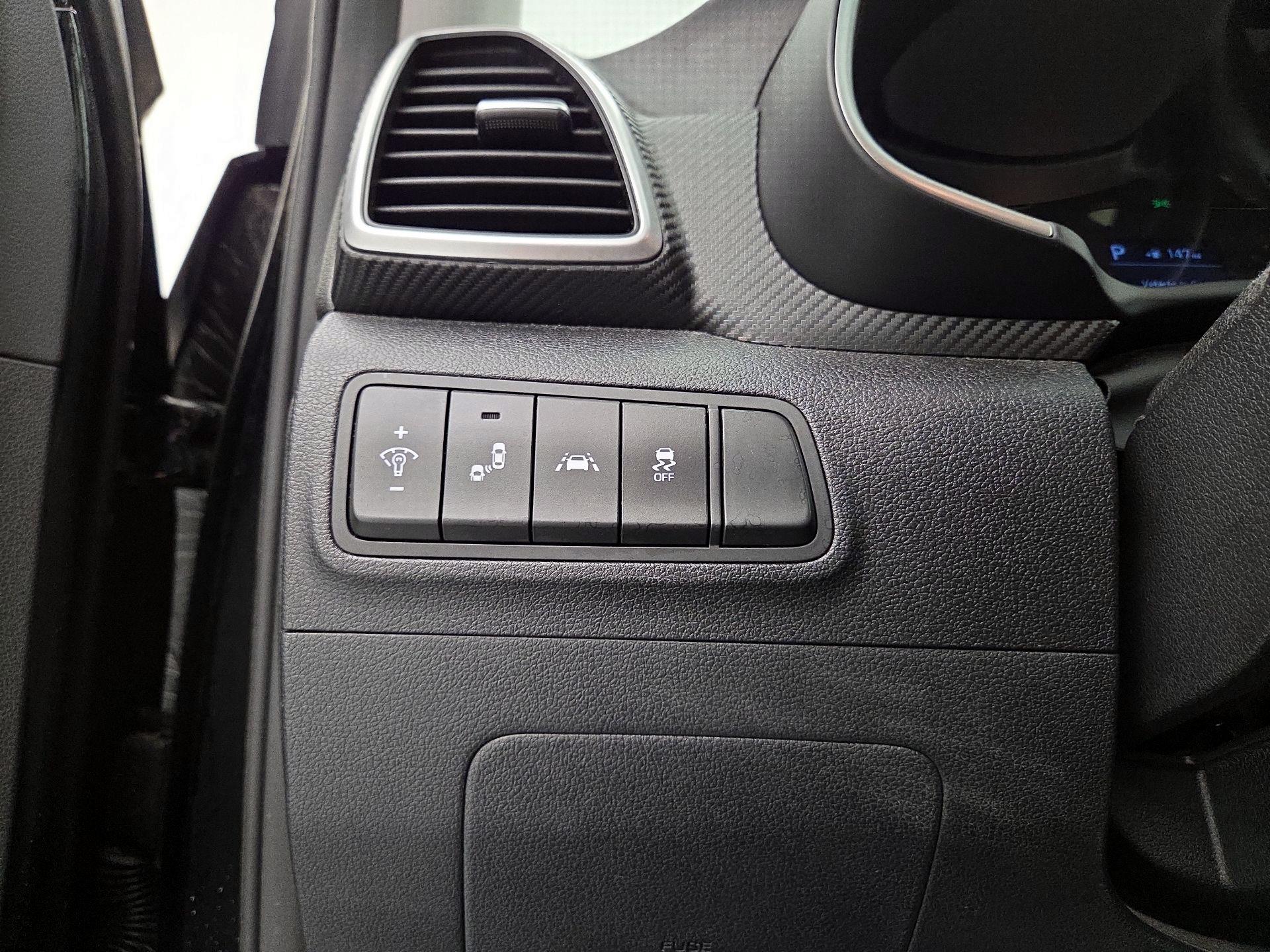 Thumbnail: 2020 Hyundai Tucson - 13