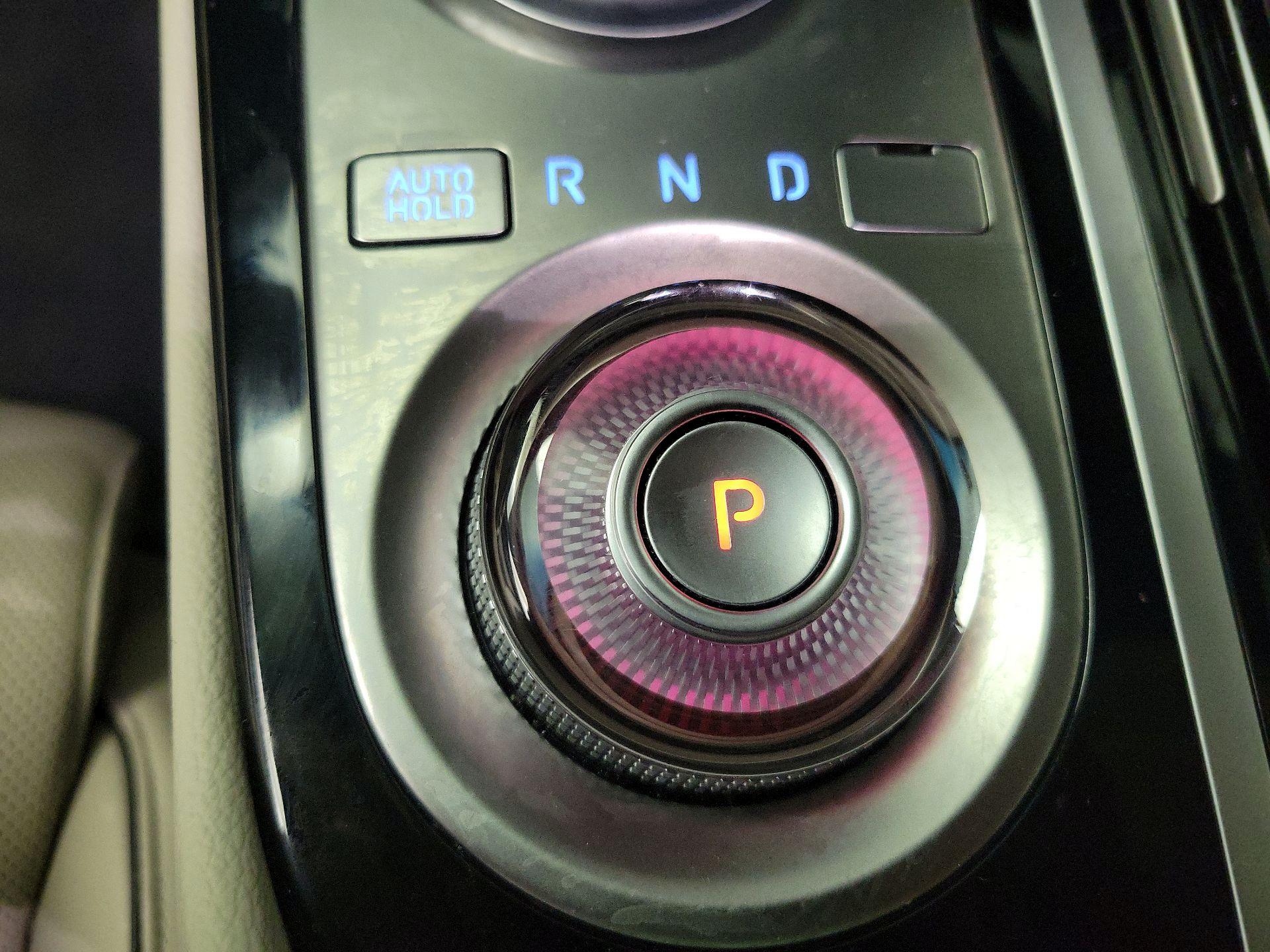 Thumbnail: 2023 Genesis G80 - 17