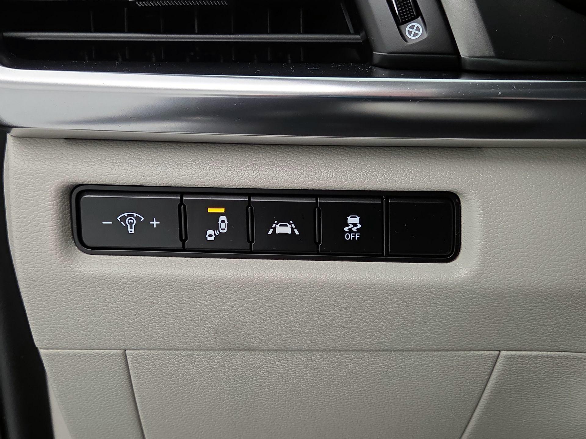 Thumbnail: 2022 Kia Telluride - 13