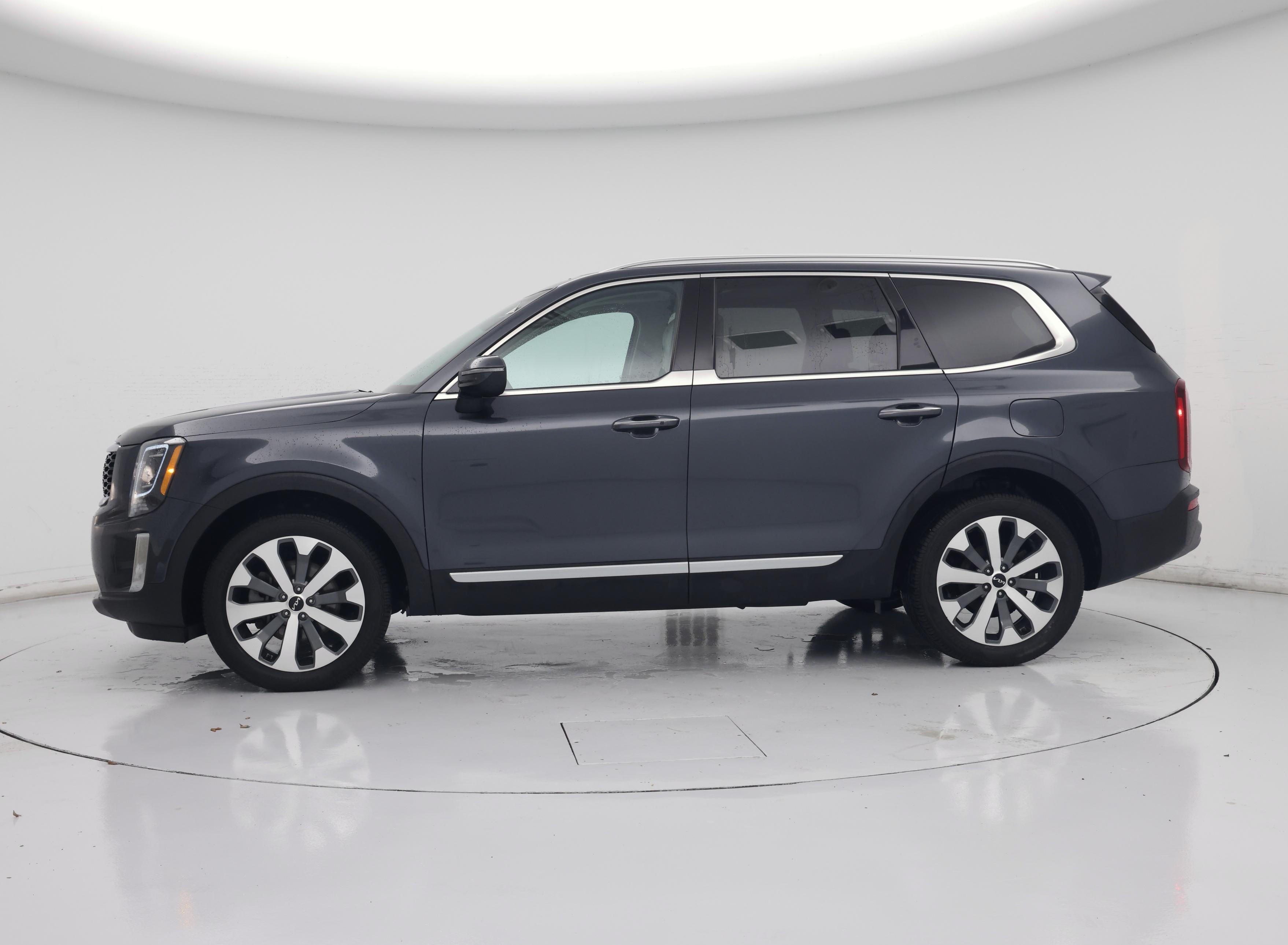 Thumbnail: 2022 Kia Telluride - 3