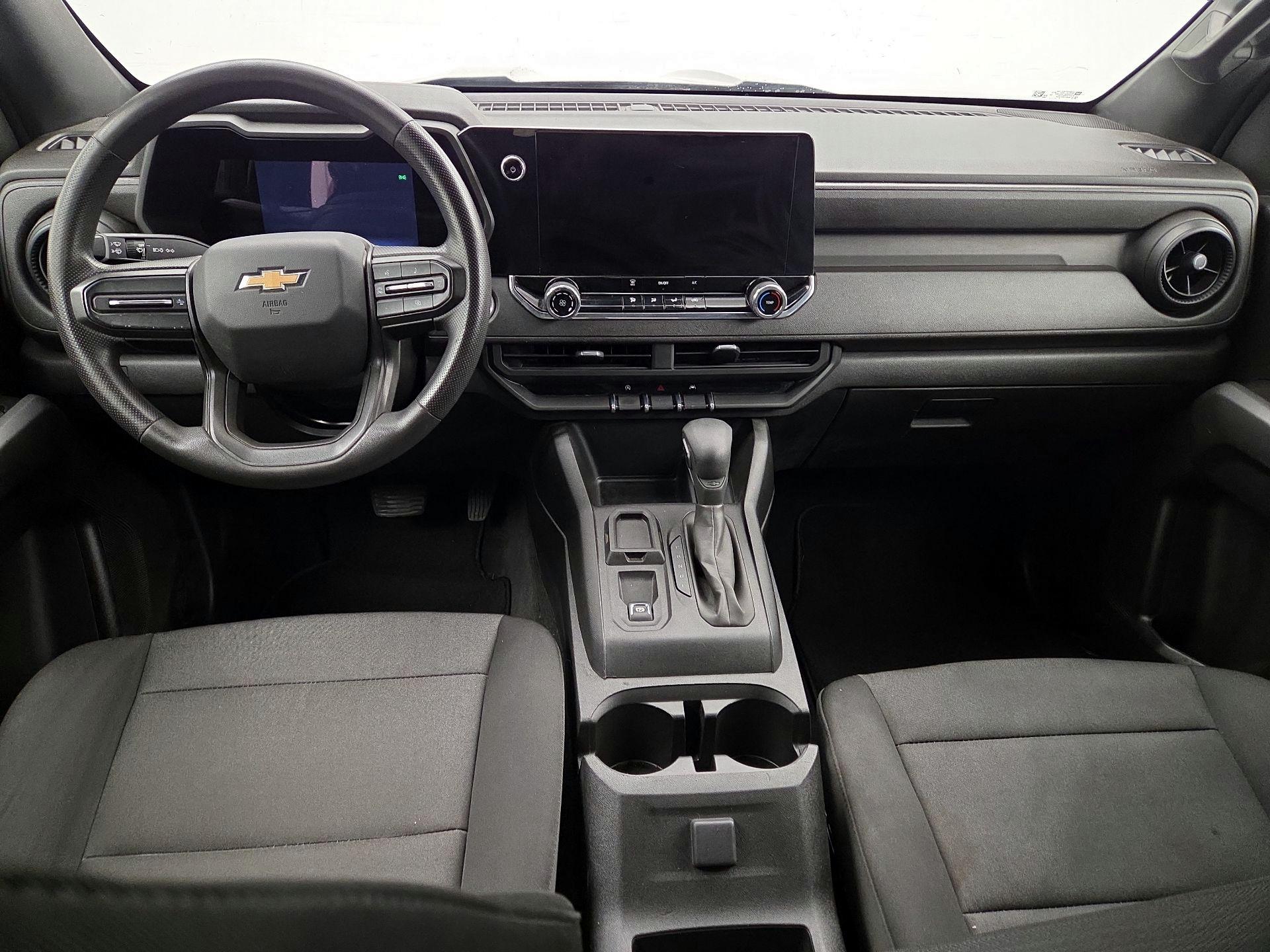 Thumbnail: 2023 Chevrolet Colorado - 9