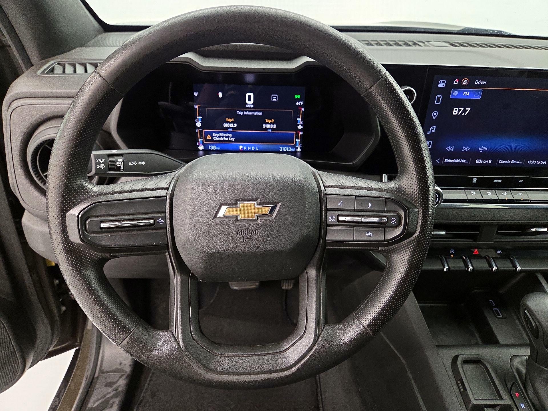 Thumbnail: 2023 Chevrolet Colorado - 10