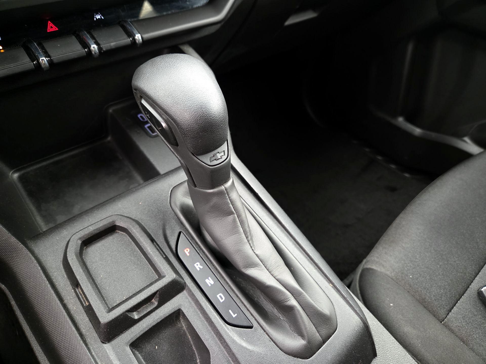 Thumbnail: 2023 Chevrolet Colorado - 16