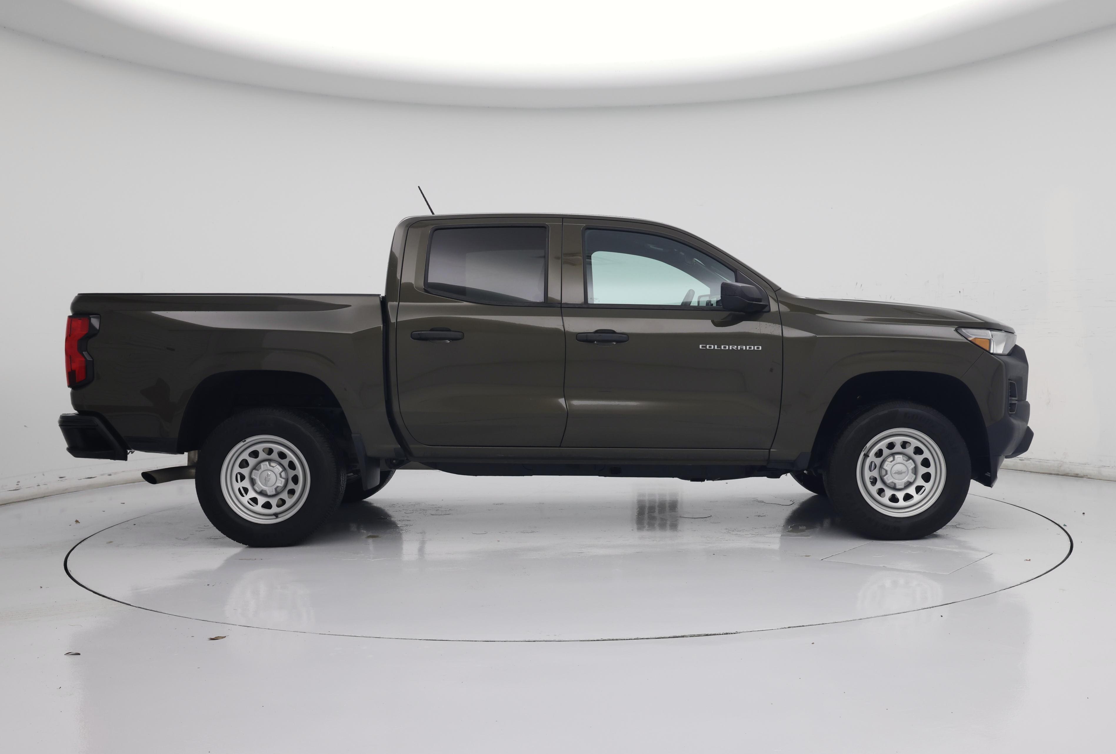 Thumbnail: 2023 Chevrolet Colorado - 7