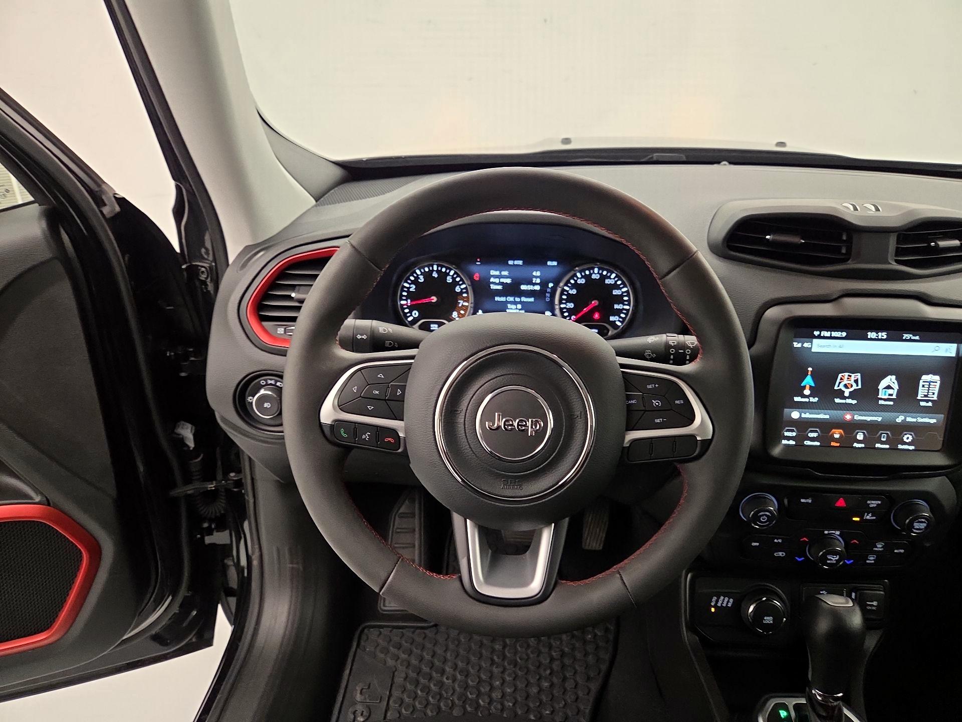 Thumbnail: 2023 Jeep Renegade - 10