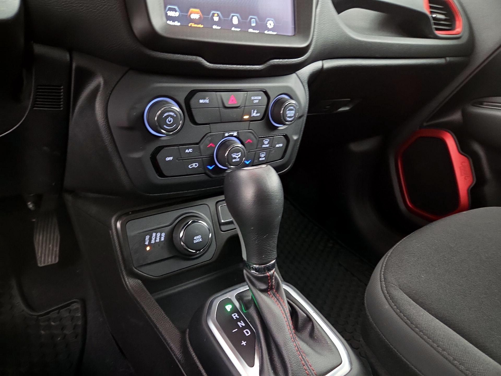 Thumbnail: 2023 Jeep Renegade - 18