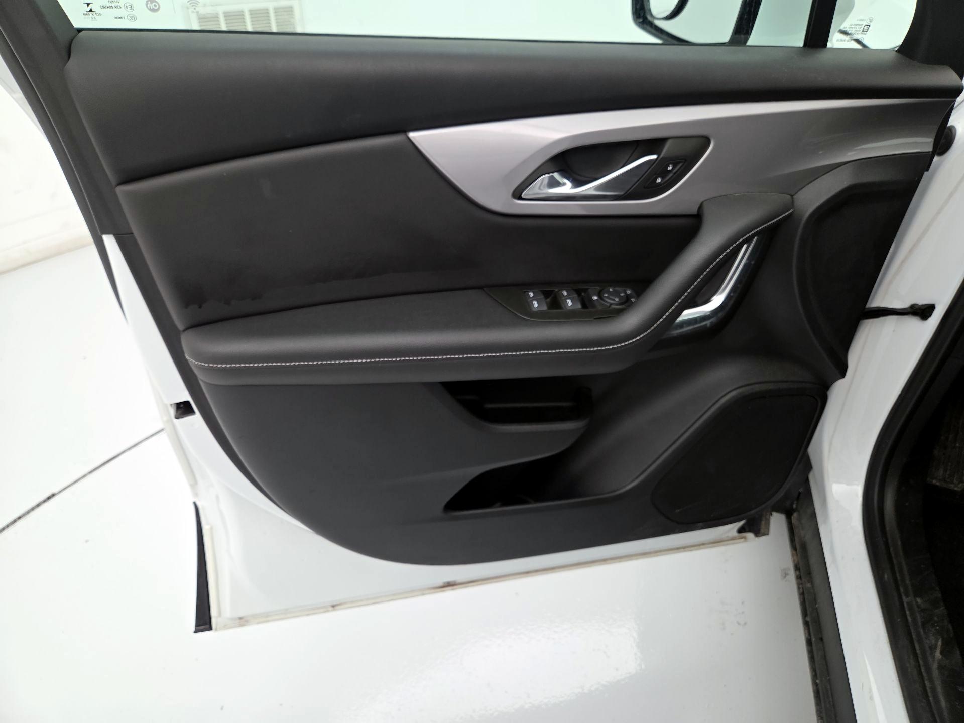 Thumbnail: 2023 Chevrolet Blazer - 12