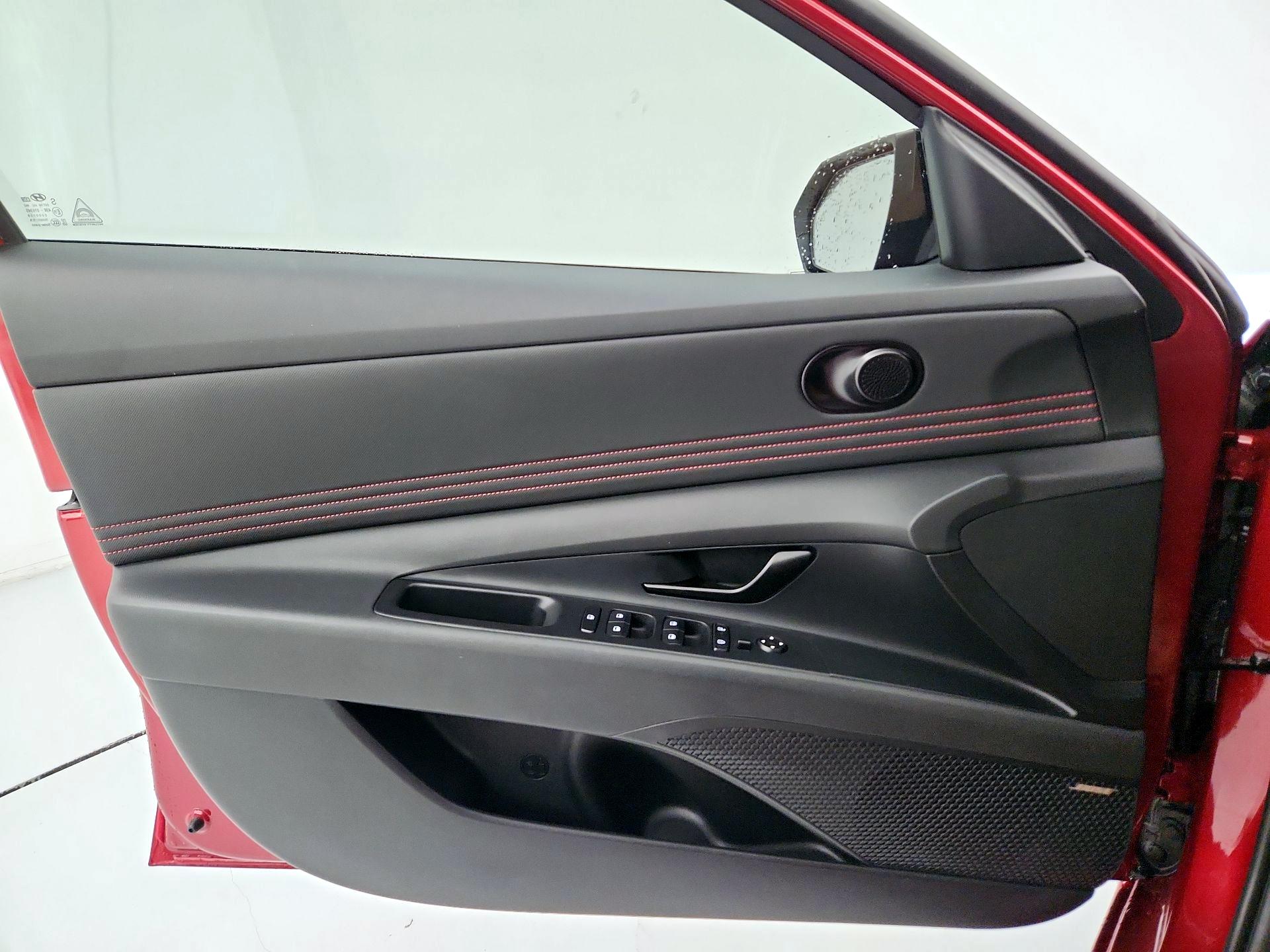 Thumbnail: 2025 Hyundai Elantra - 12