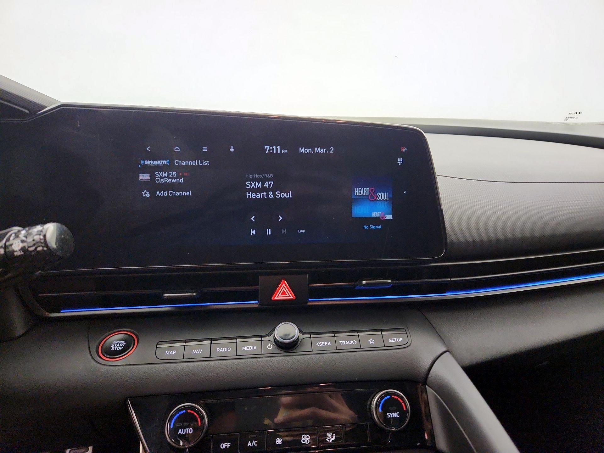 Thumbnail: 2025 Hyundai Elantra - 16