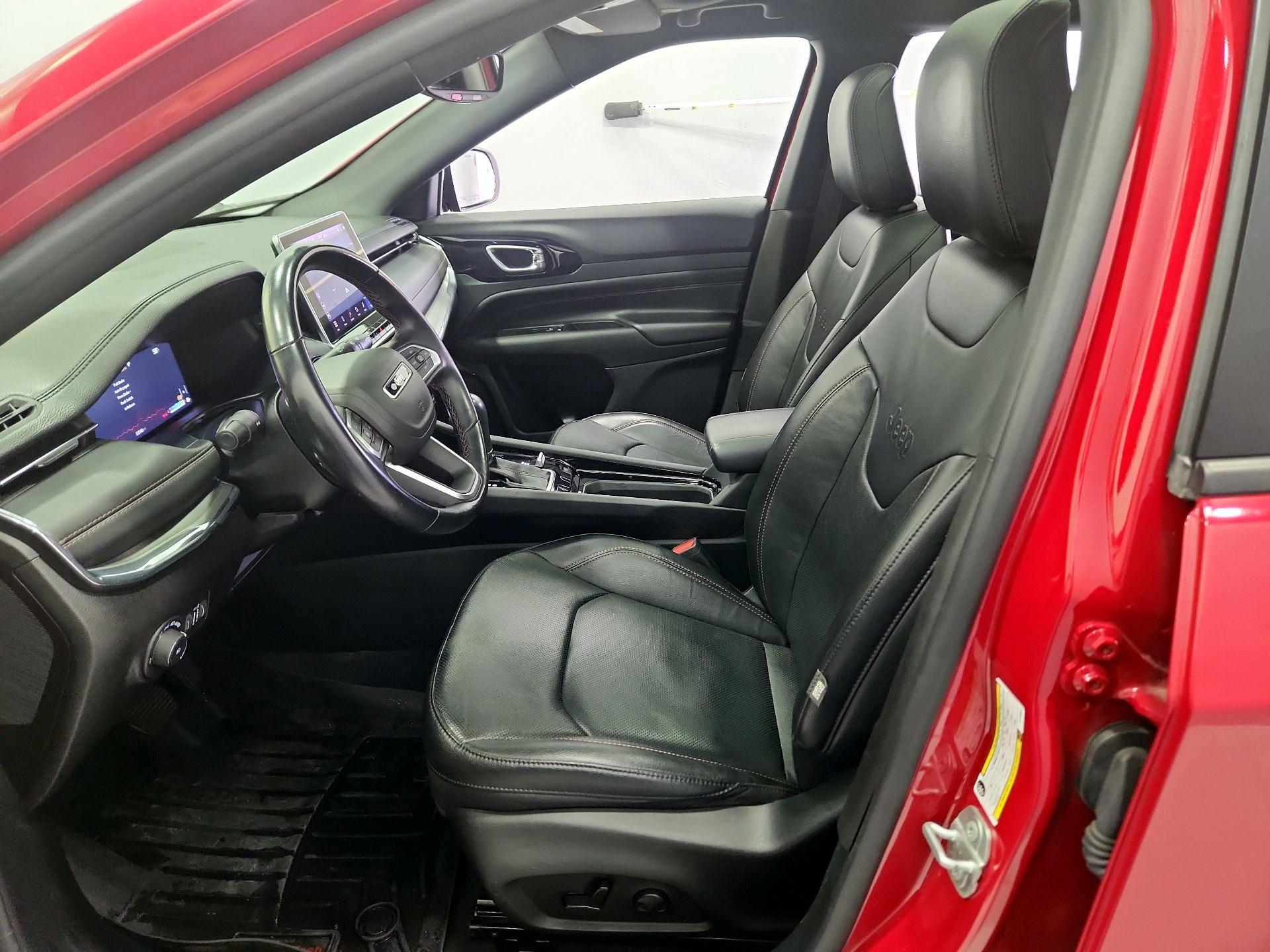 Thumbnail: 2022 Jeep Compass - 11