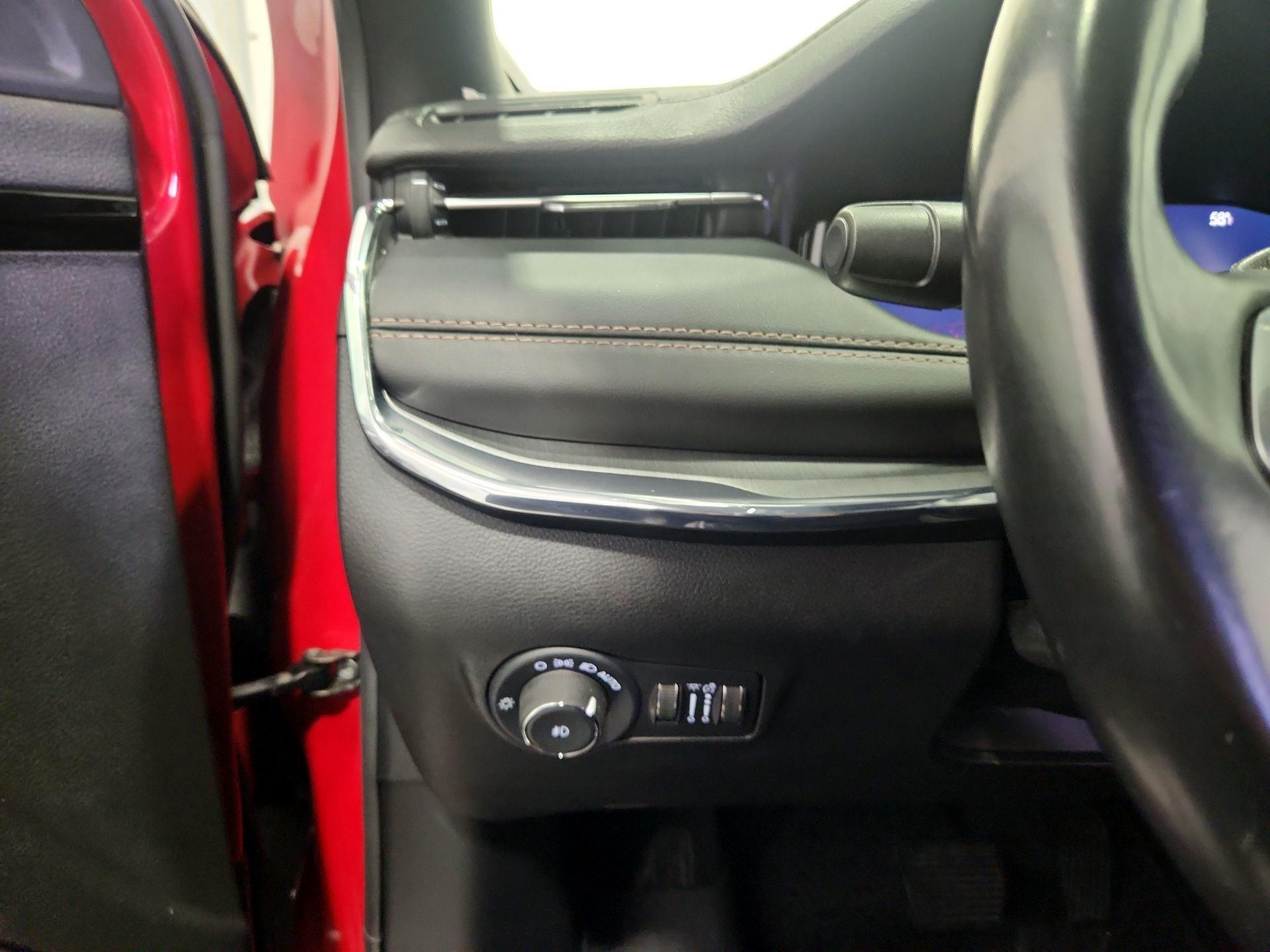 Thumbnail: 2022 Jeep Compass - 13