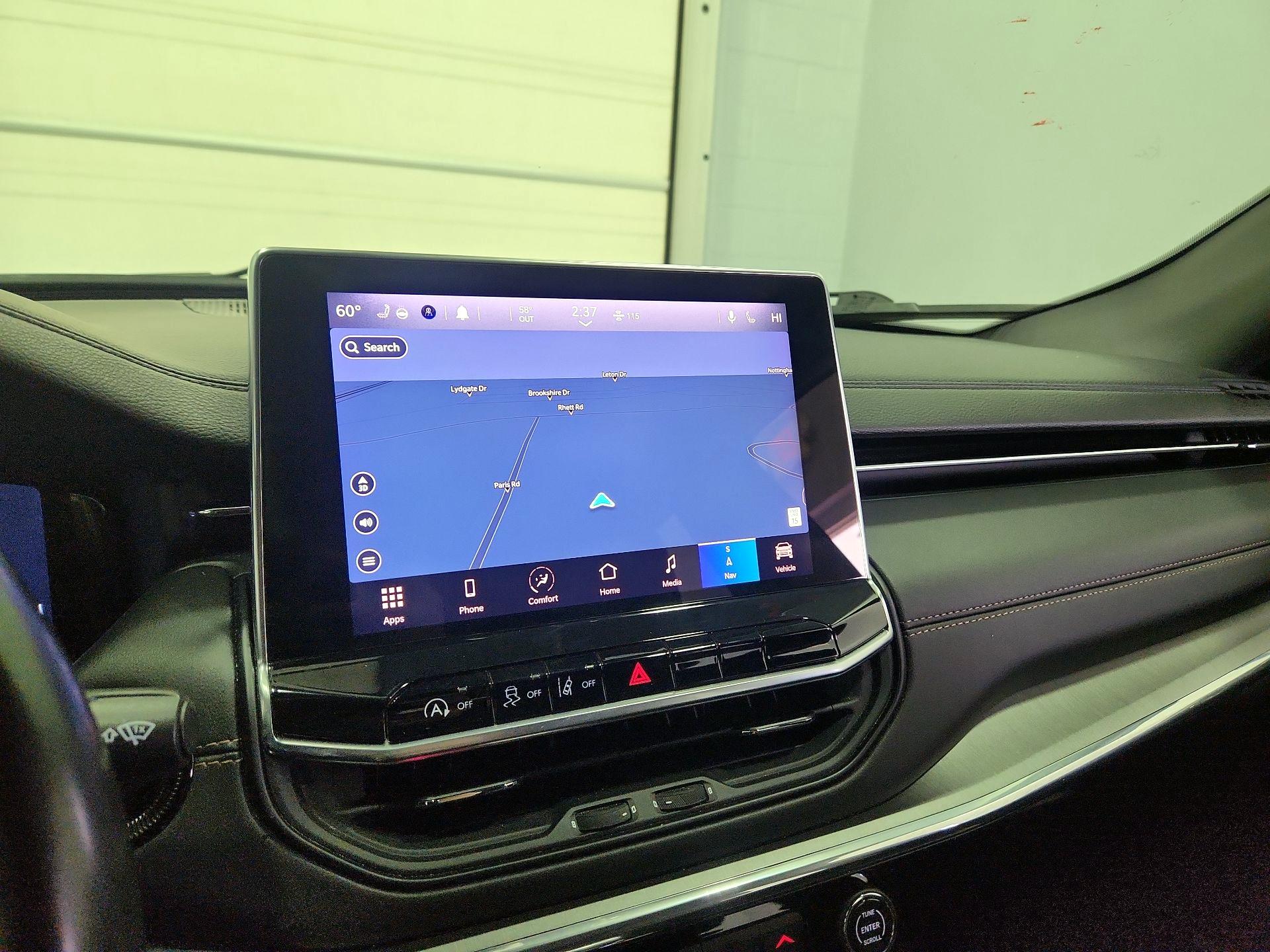 Thumbnail: 2022 Jeep Compass - 14