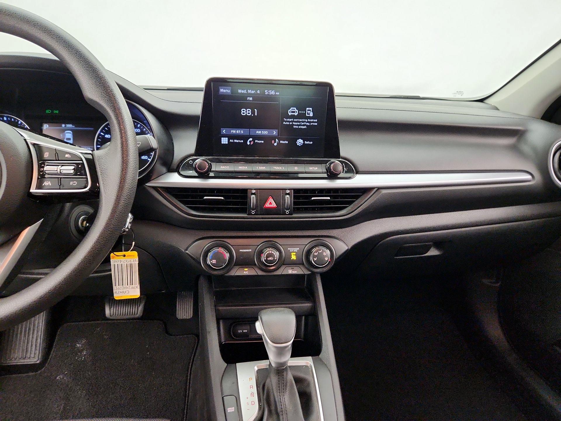 Thumbnail: 2023 Kia Forte - 9