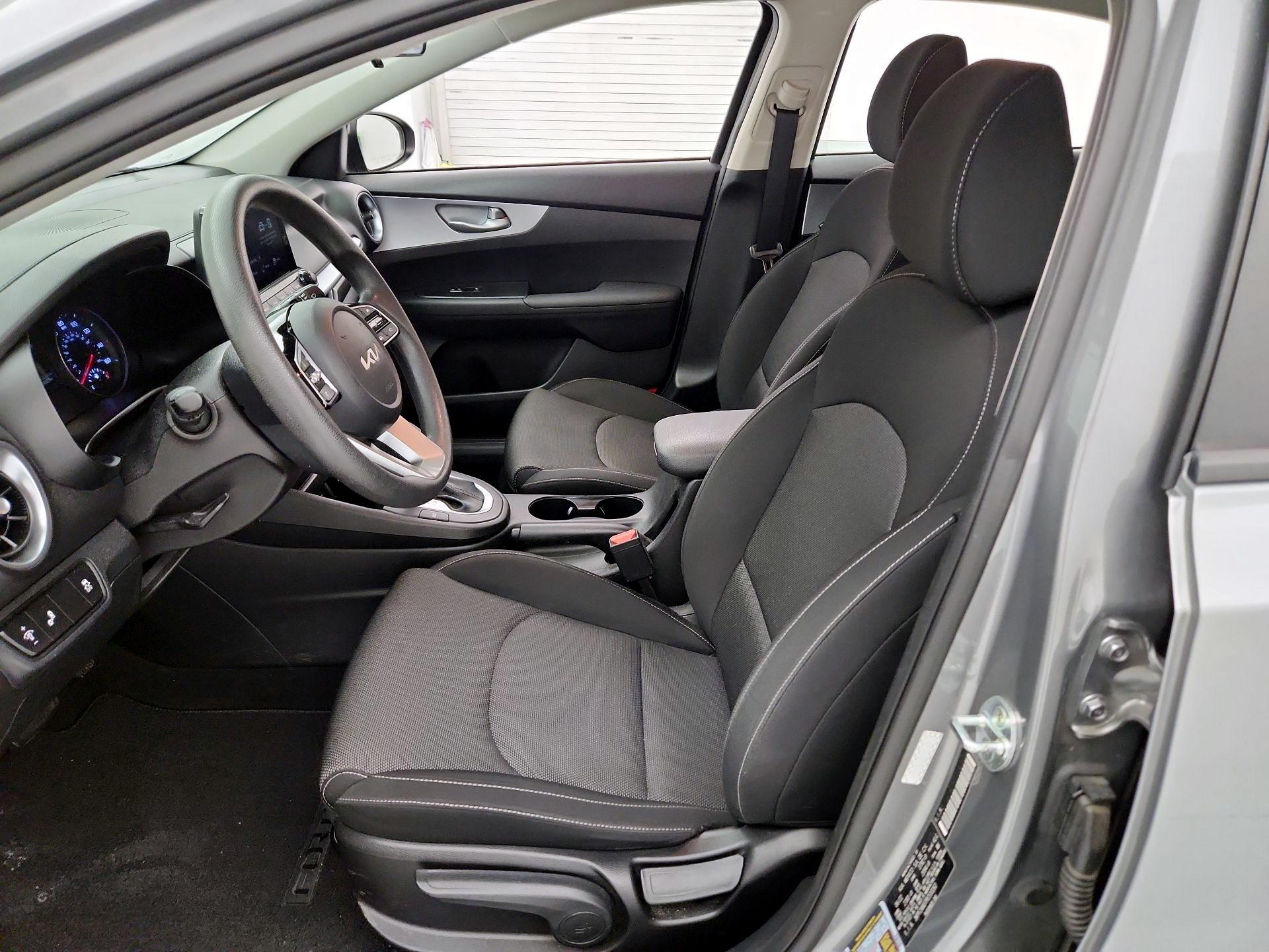 Thumbnail: 2023 Kia Forte - 11