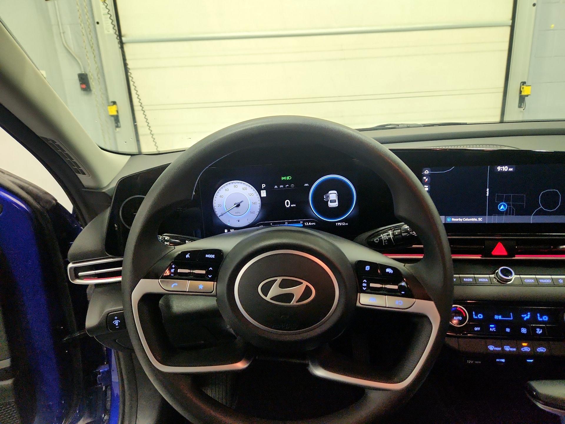 Thumbnail: 2024 Hyundai Elantra - 10