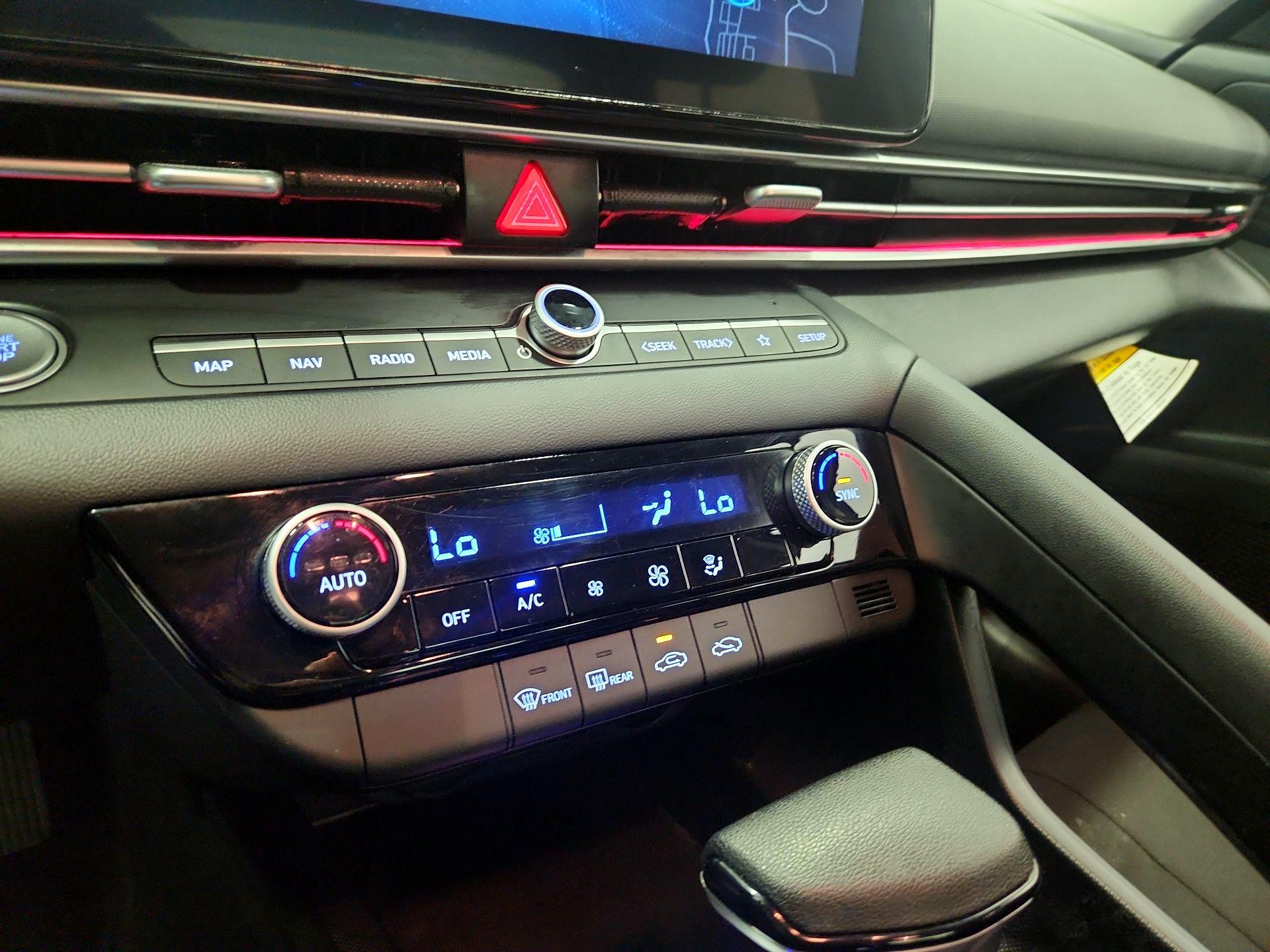 Thumbnail: 2024 Hyundai Elantra - 17