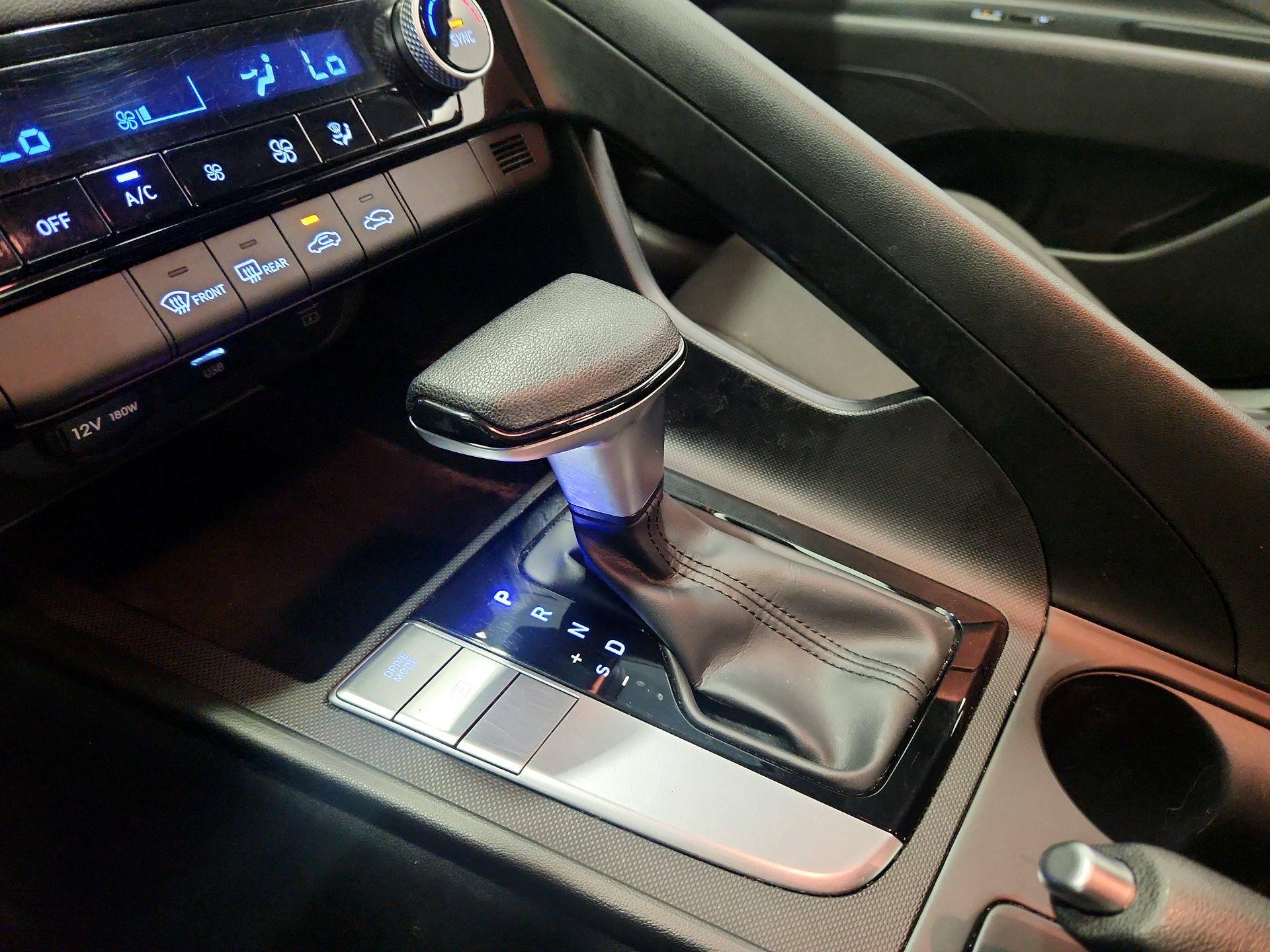 Thumbnail: 2024 Hyundai Elantra - 18