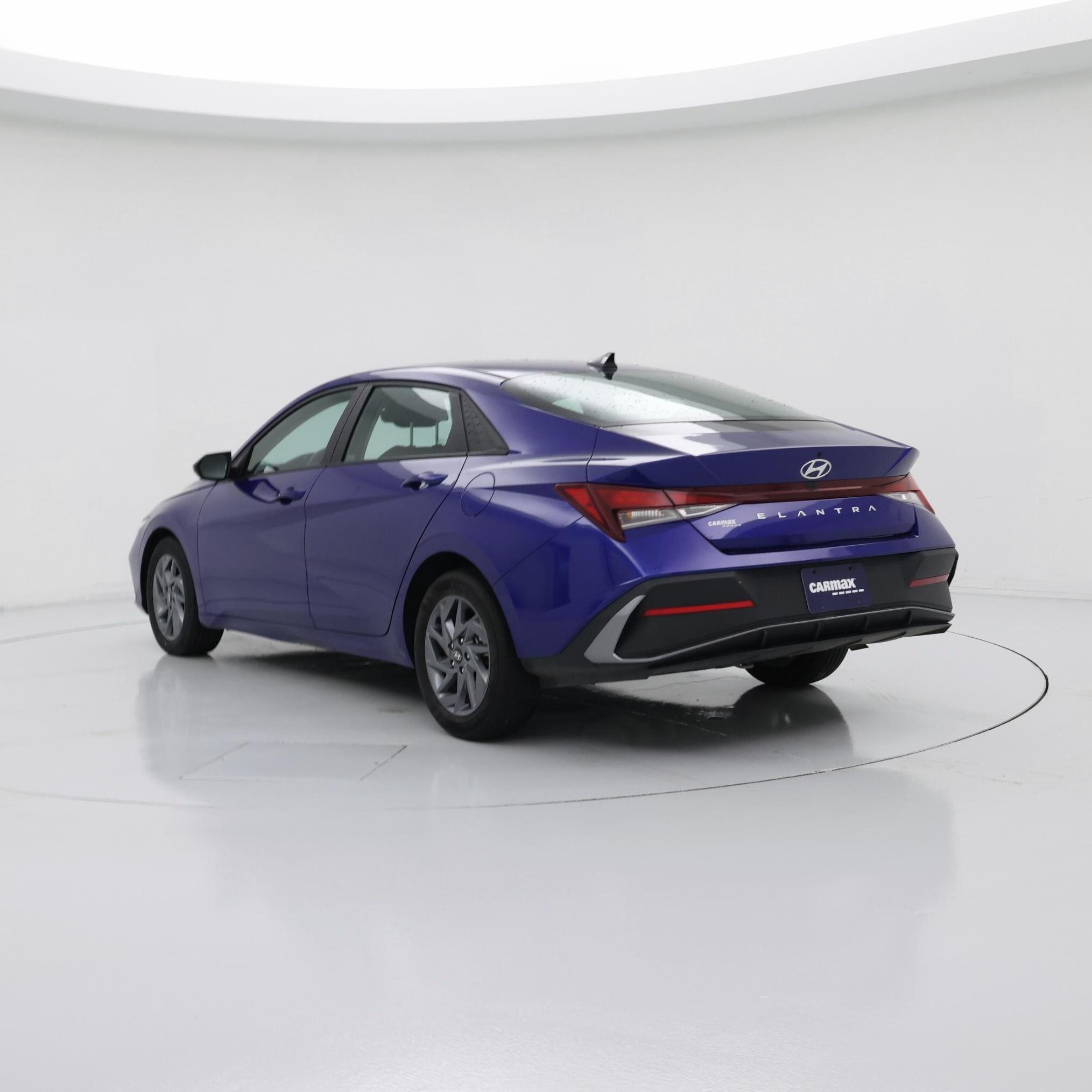 Thumbnail: 2024 Hyundai Elantra - 2