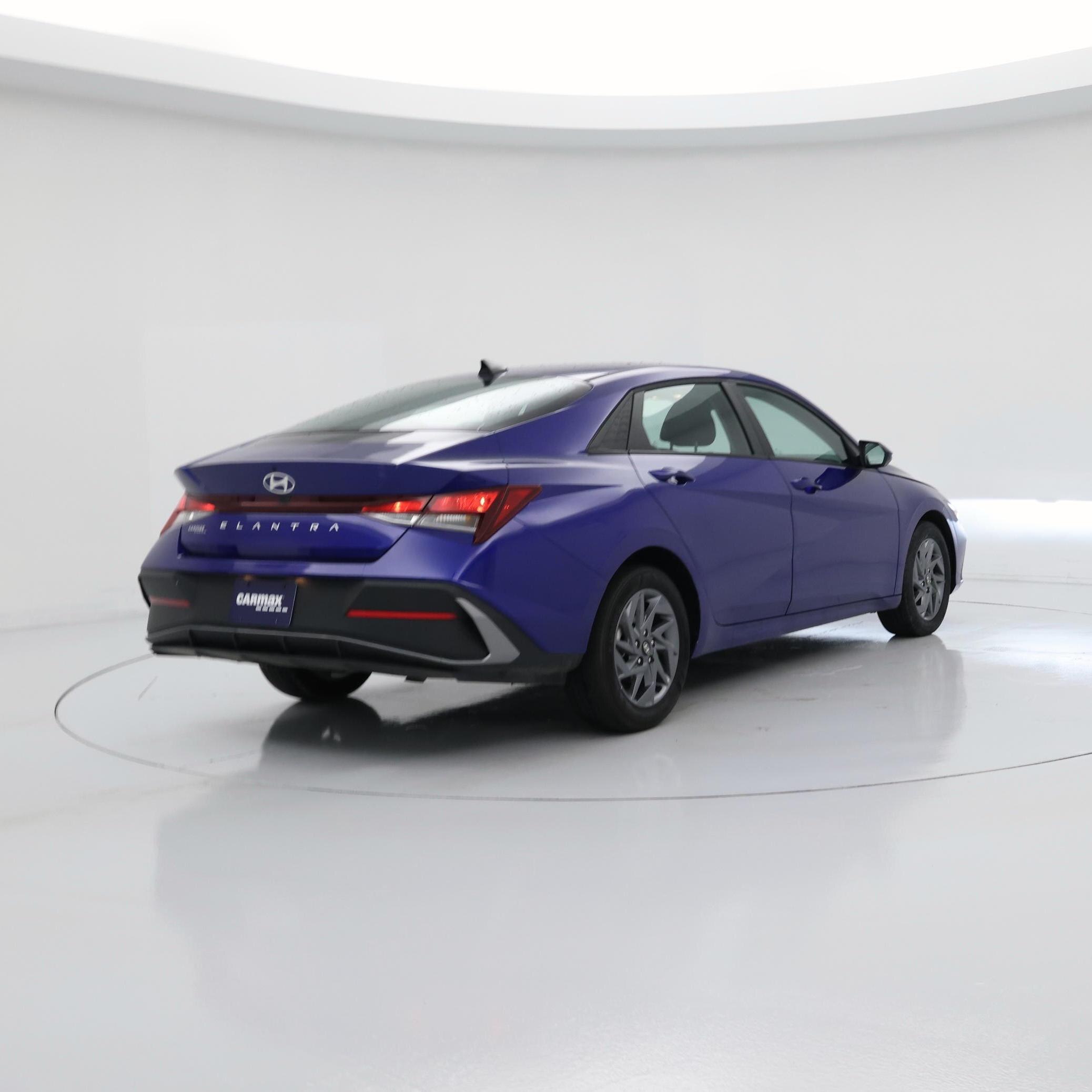 Thumbnail: 2024 Hyundai Elantra - 8