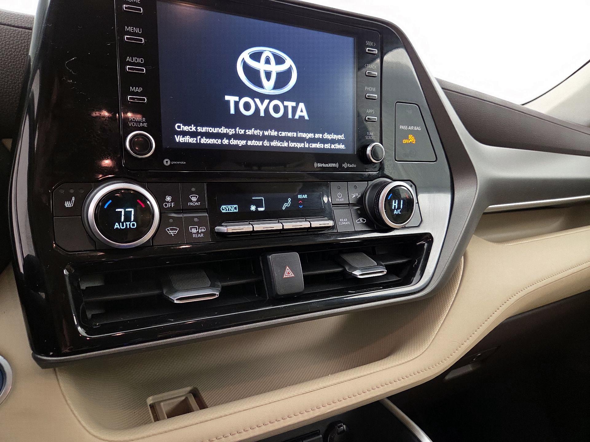 Thumbnail: 2021 Toyota Highlander - 16