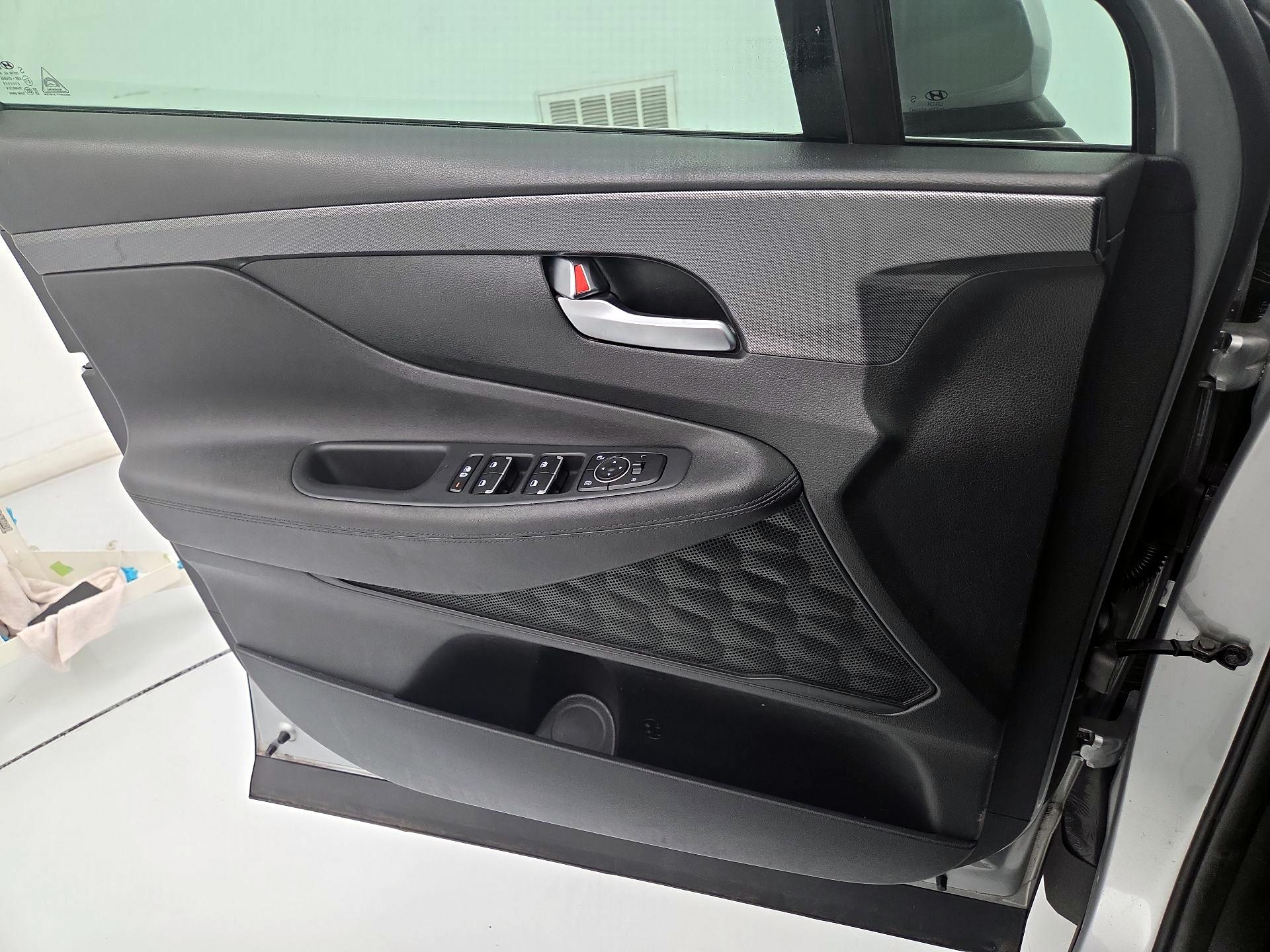 Thumbnail: 2023 Hyundai Santa Fe - 12