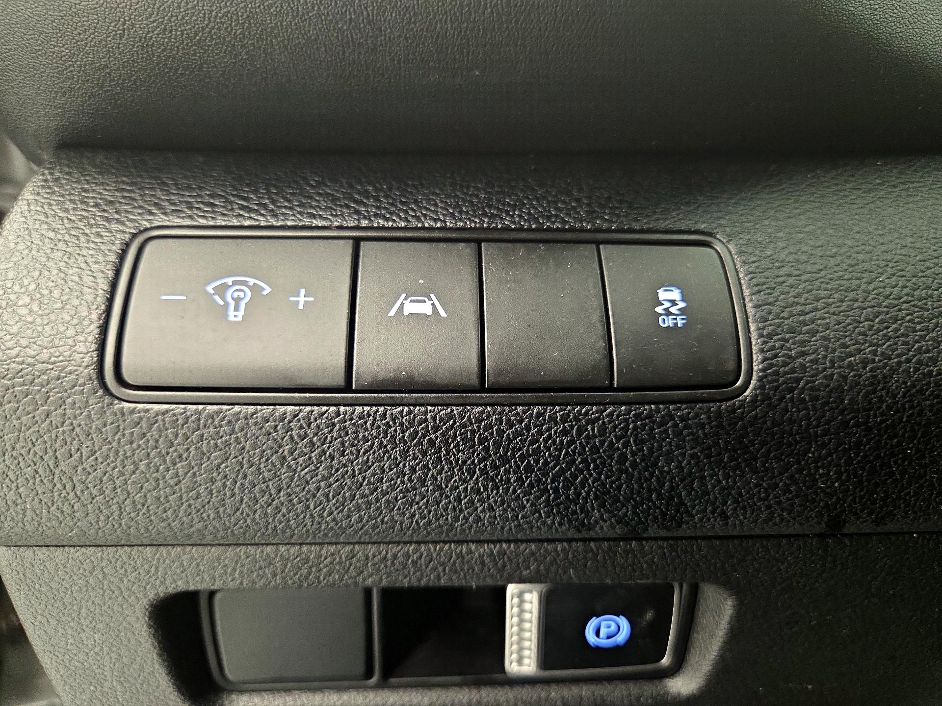 Thumbnail: 2023 Hyundai Santa Fe - 13