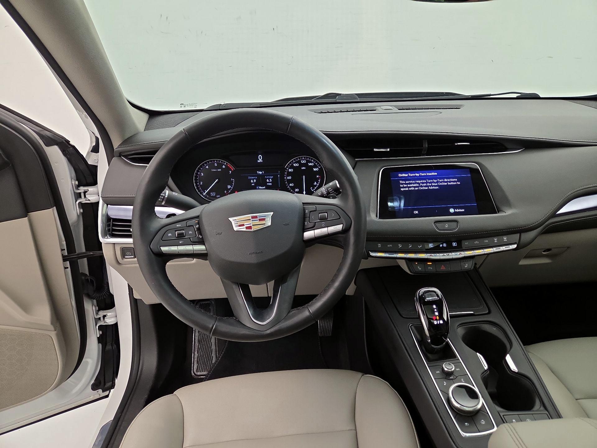 Thumbnail: 2023 Cadillac XT4 - 9