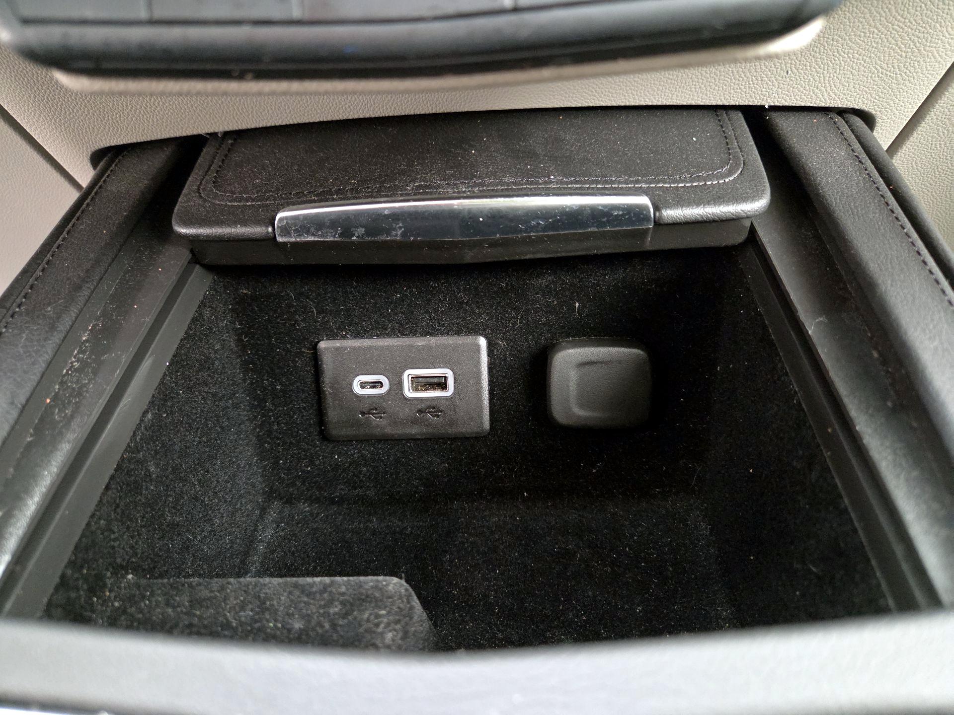 Thumbnail: 2023 Cadillac XT4 - 18