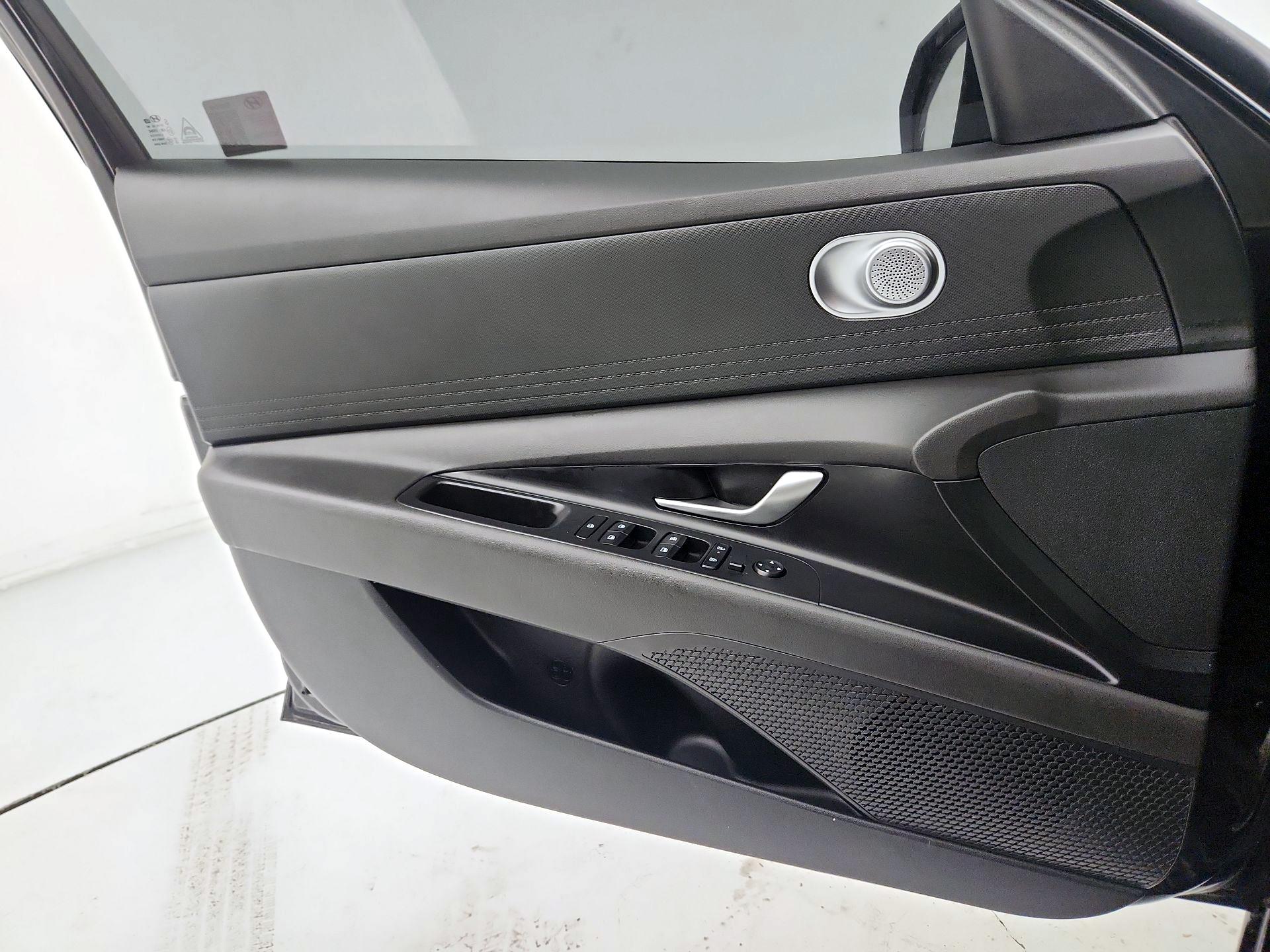 Thumbnail: 2024 Hyundai Elantra - 12