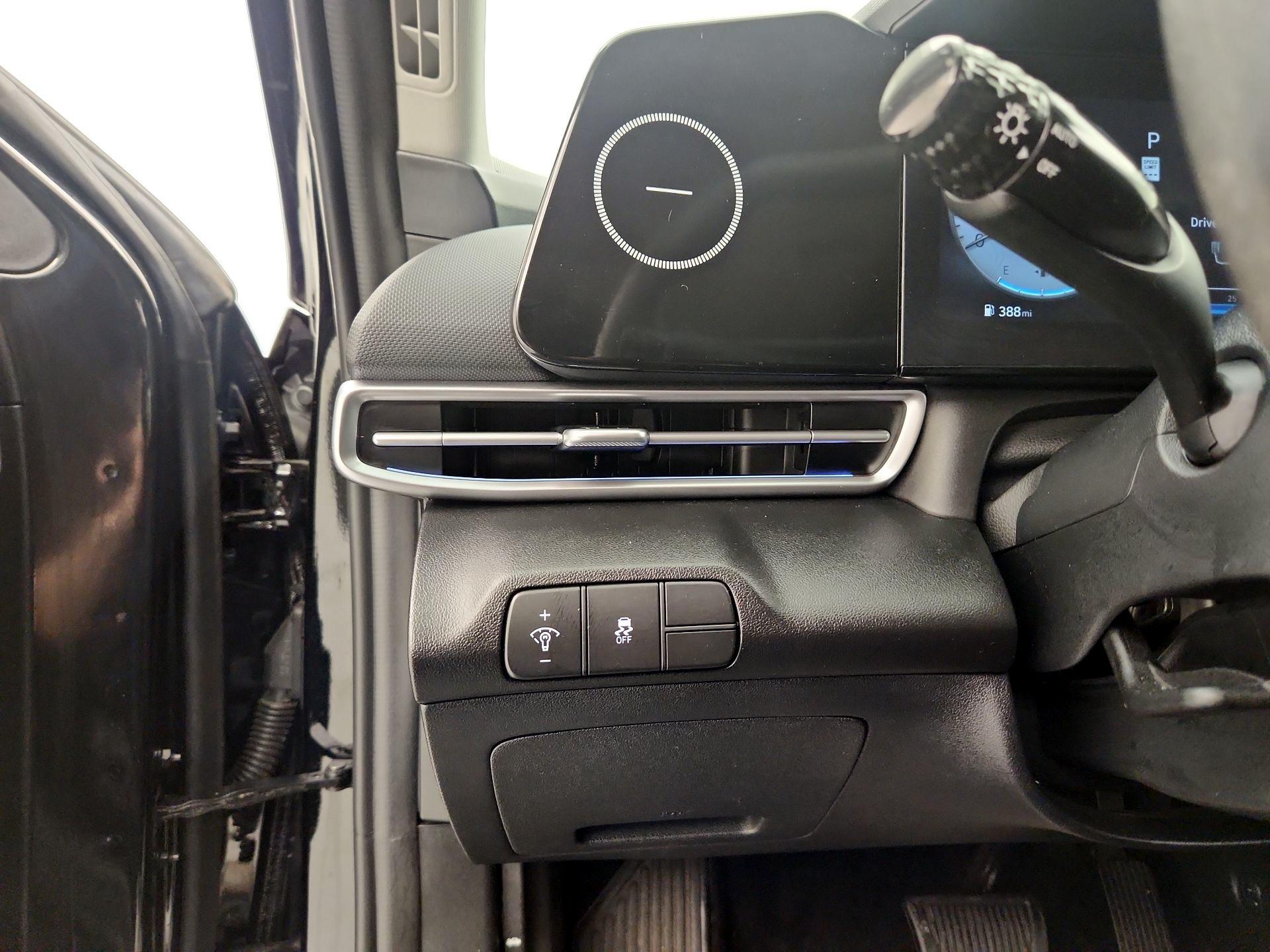 Thumbnail: 2024 Hyundai Elantra - 13