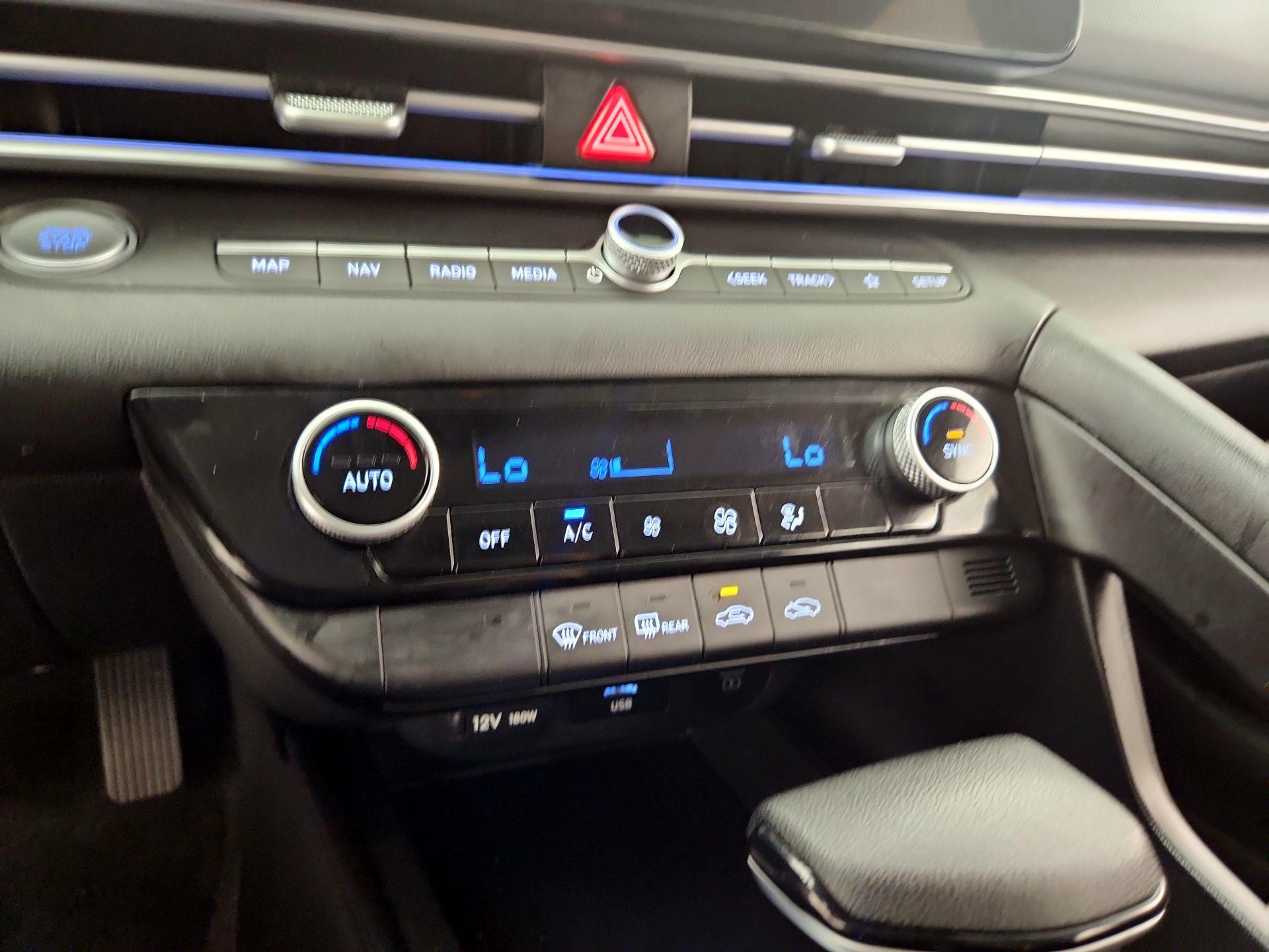 Thumbnail: 2024 Hyundai Elantra - 17