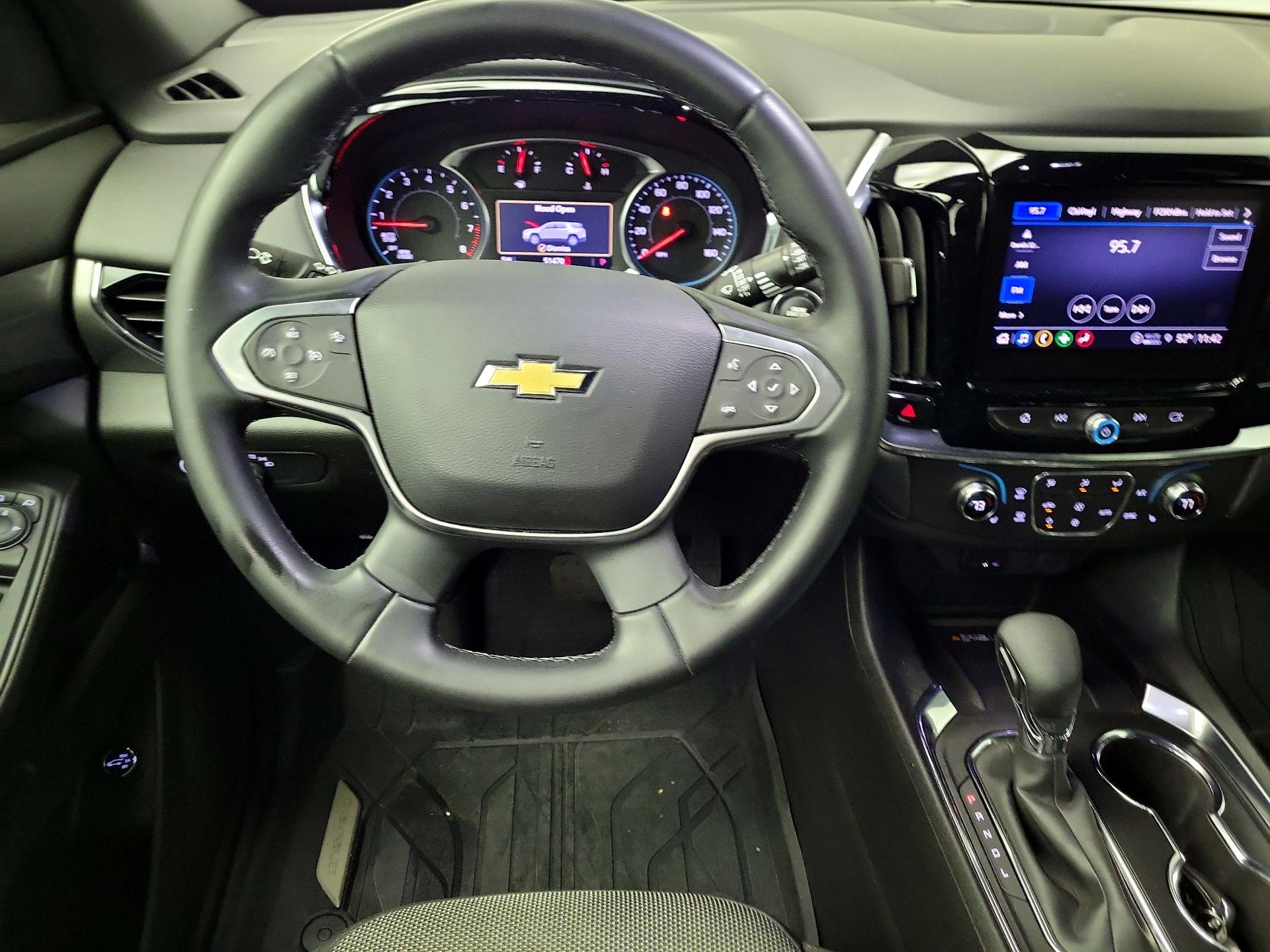 Thumbnail: 2023 Chevrolet Traverse - 10