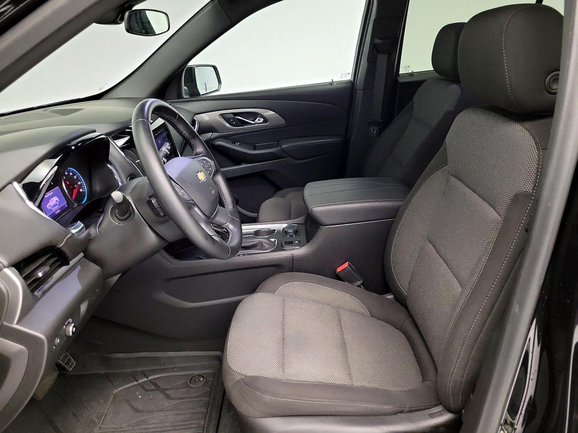 Thumbnail: 2023 Chevrolet Traverse - 11