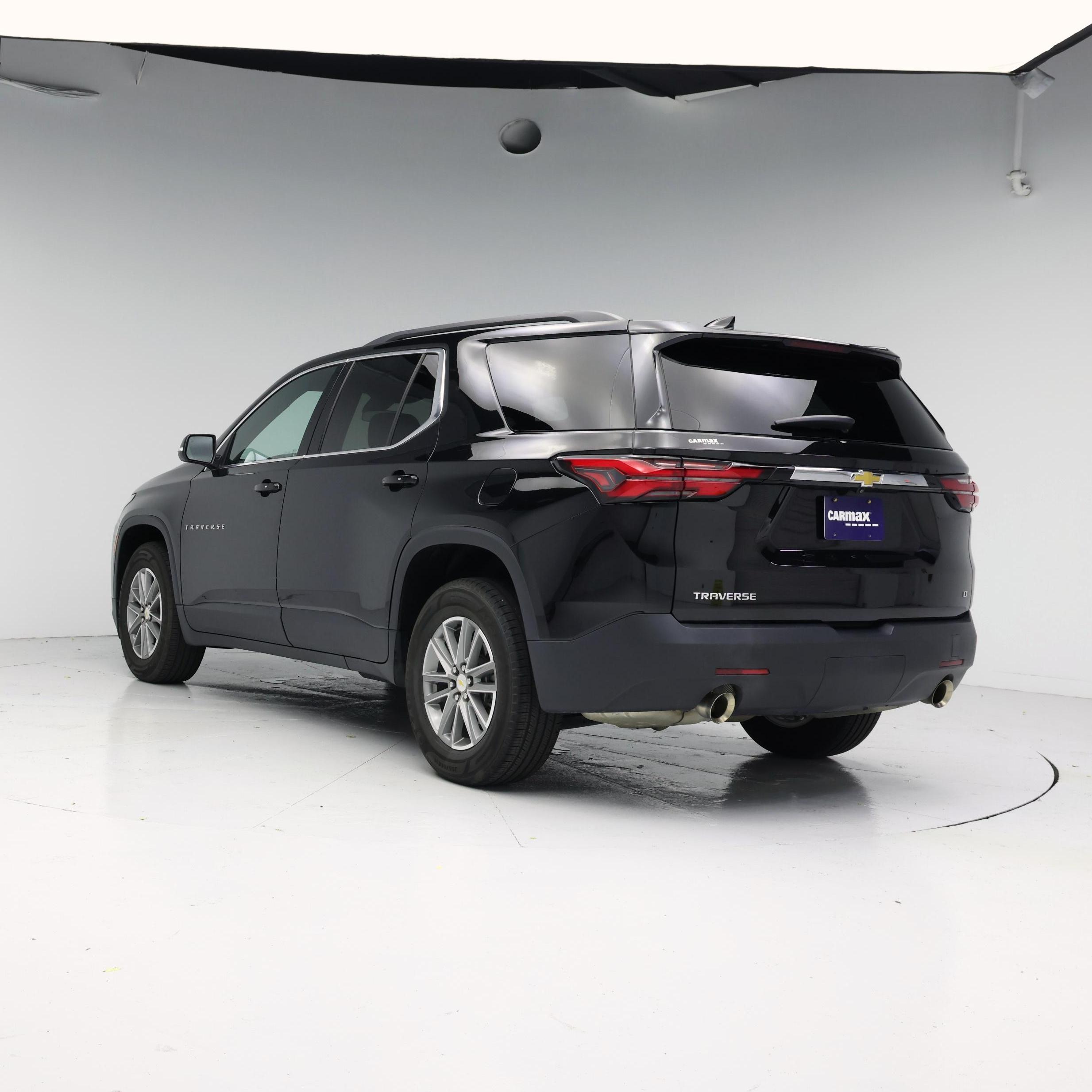 Thumbnail: 2023 Chevrolet Traverse - 2