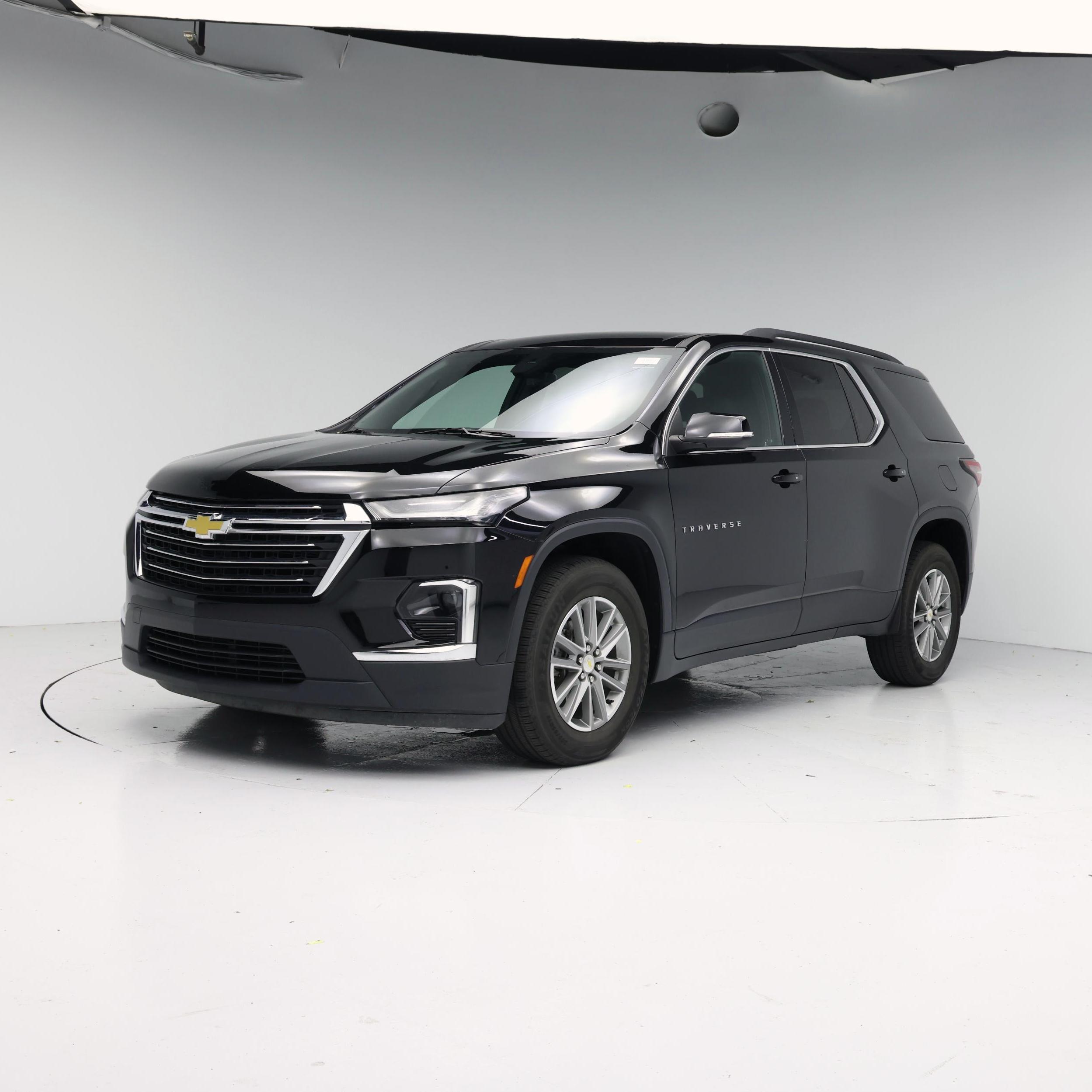 Thumbnail: 2023 Chevrolet Traverse - 4