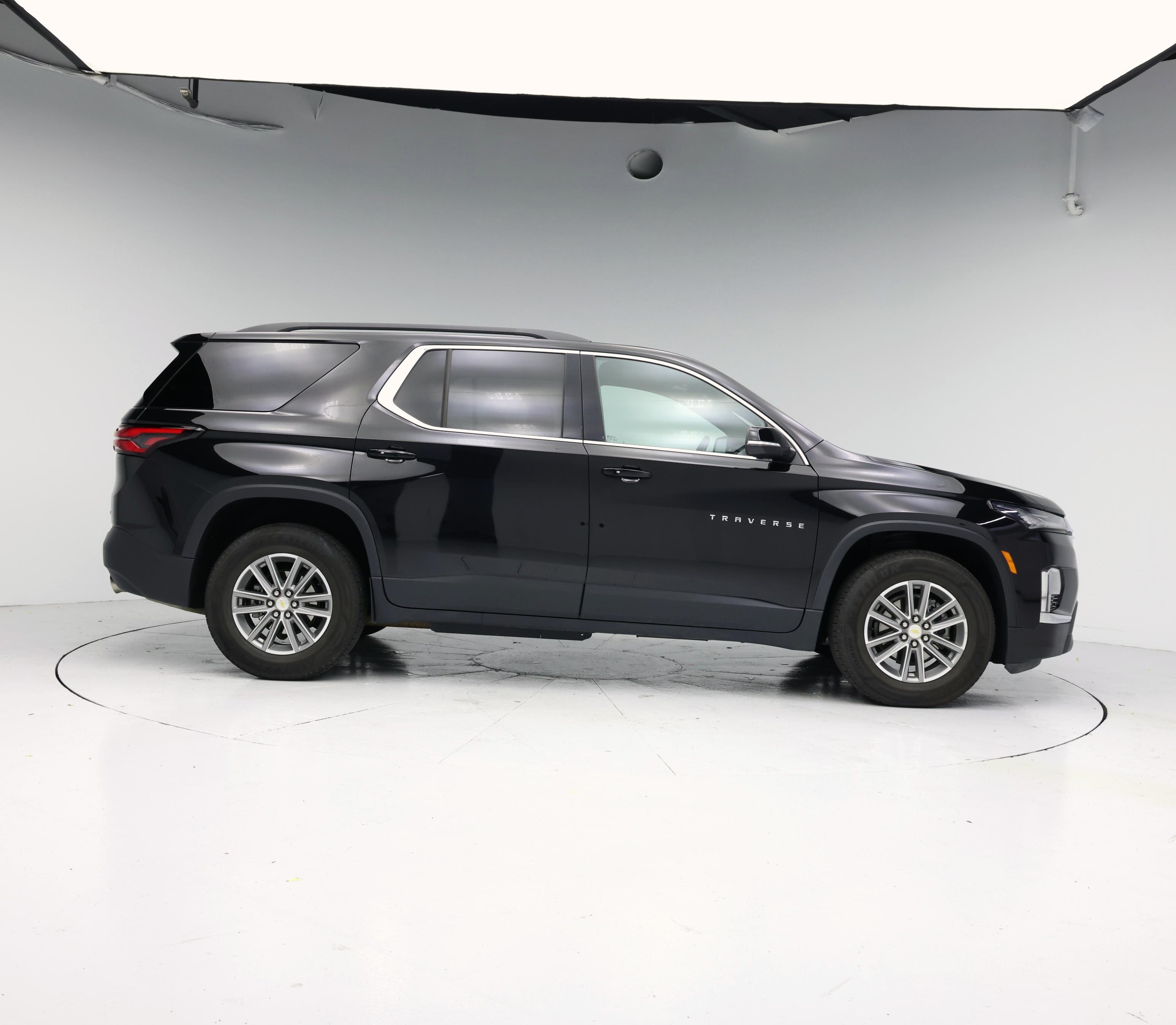 Thumbnail: 2023 Chevrolet Traverse - 7