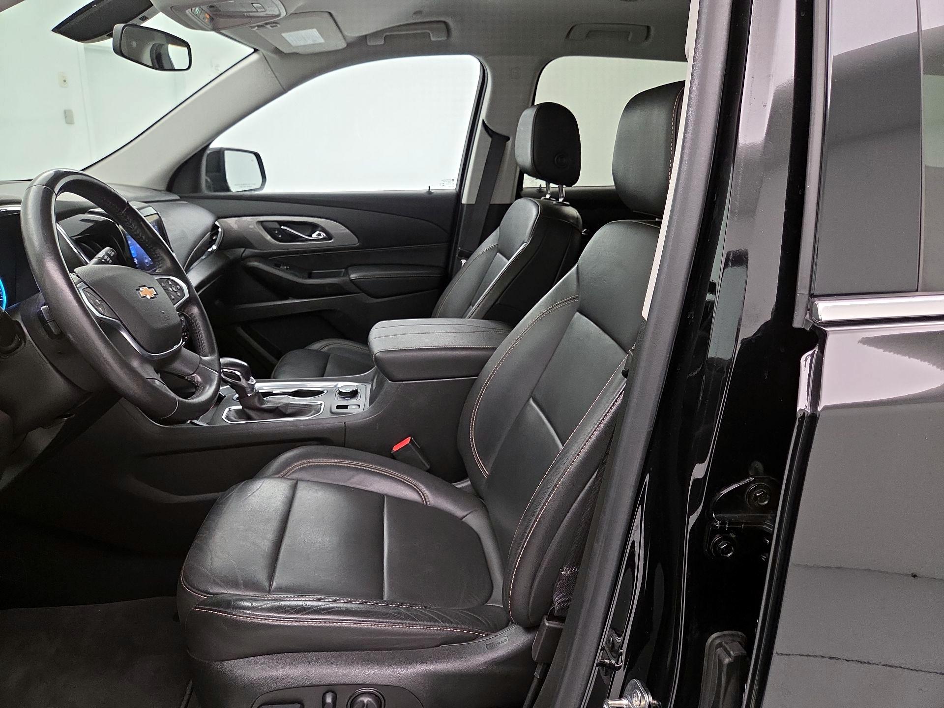 Thumbnail: 2021 Chevrolet Traverse - 11