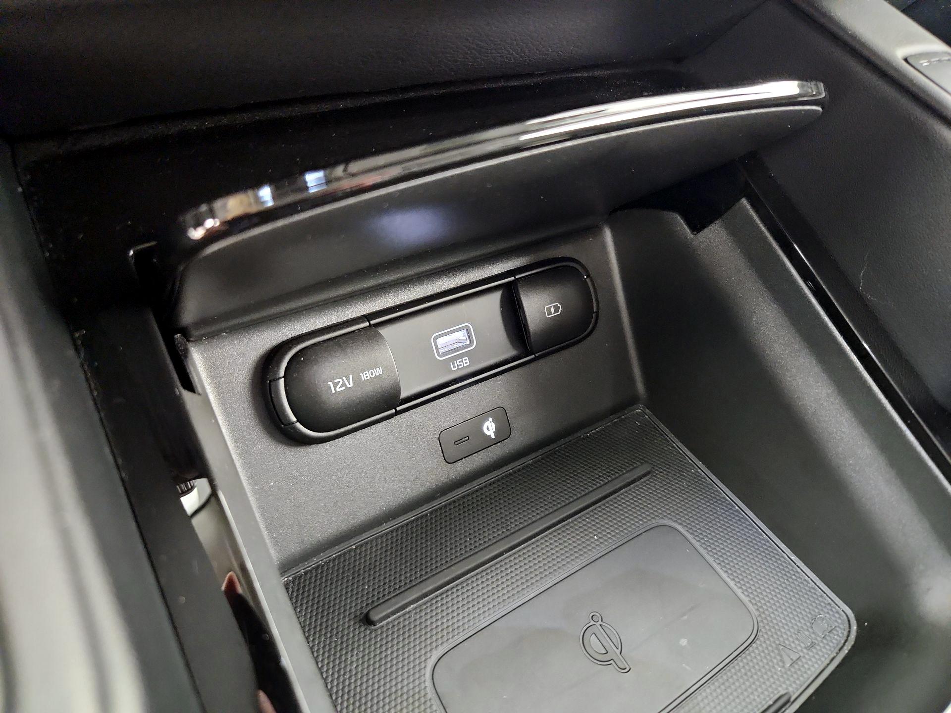 Thumbnail: 2020 Kia Telluride - 19