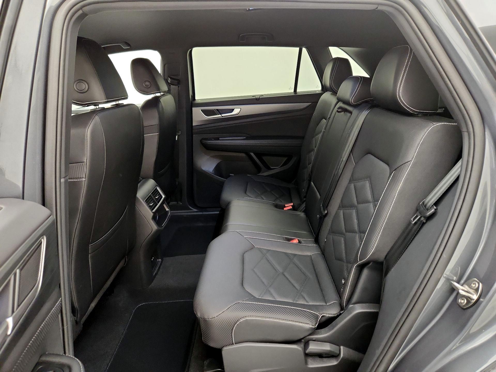 Thumbnail: 2025 Volkswagen Atlas - 19