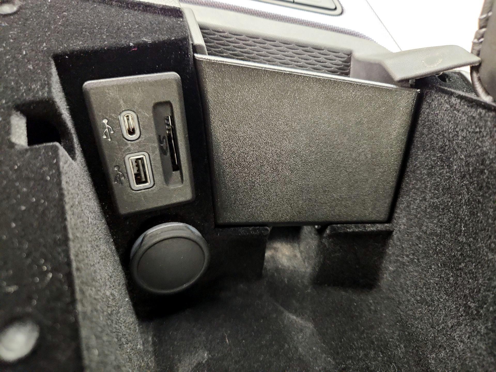 Thumbnail: 2023 Cadillac CT4 - 18