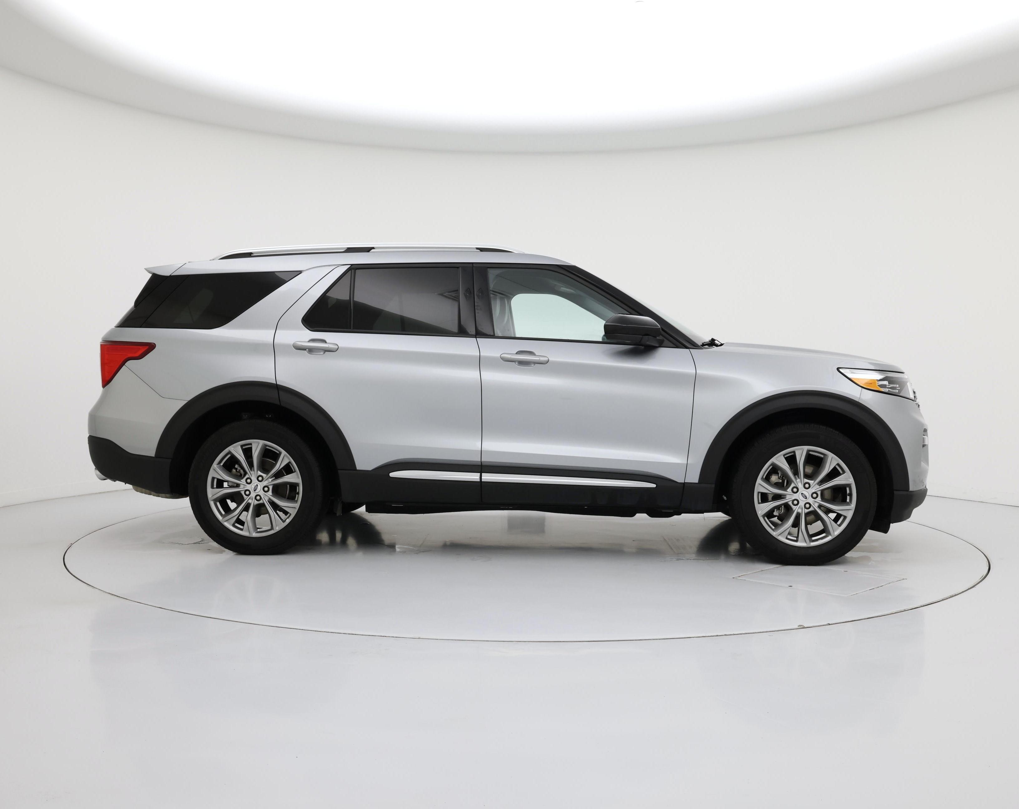 Thumbnail: 2023 Ford Explorer - 7