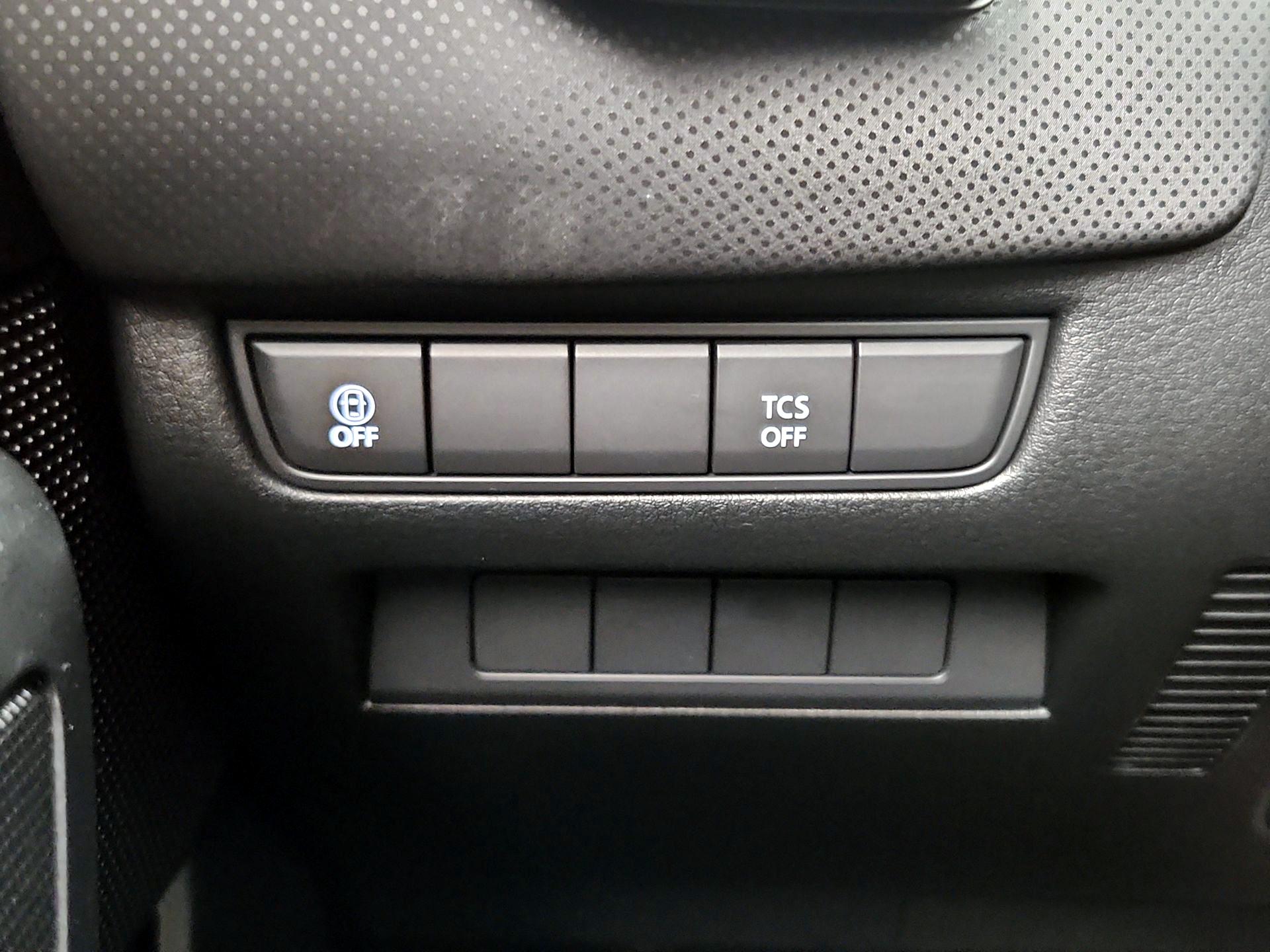 Thumbnail: 2025 Mazda CX-50 - 13